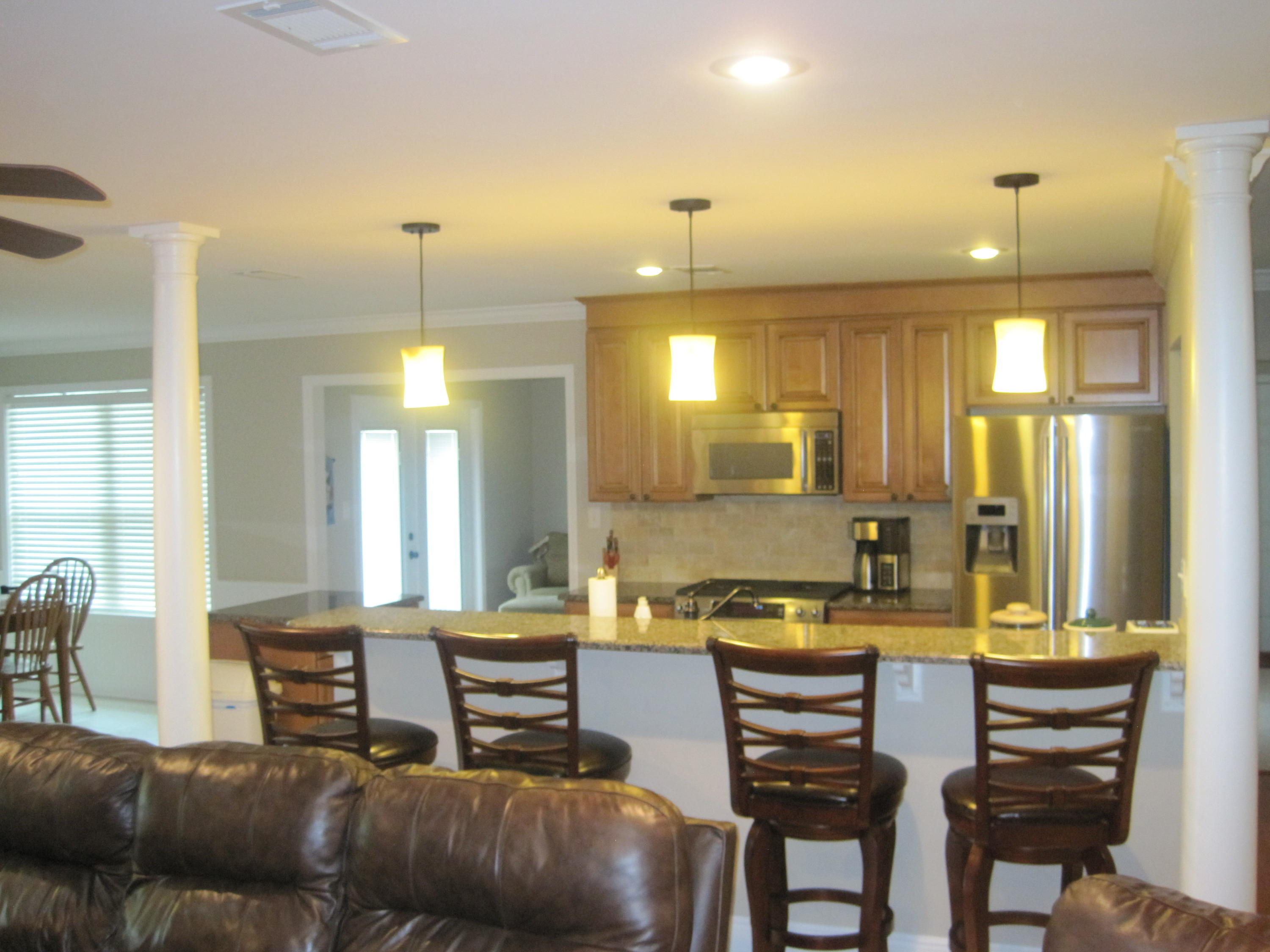 COUNTRY CLUB ESTATES - Residential