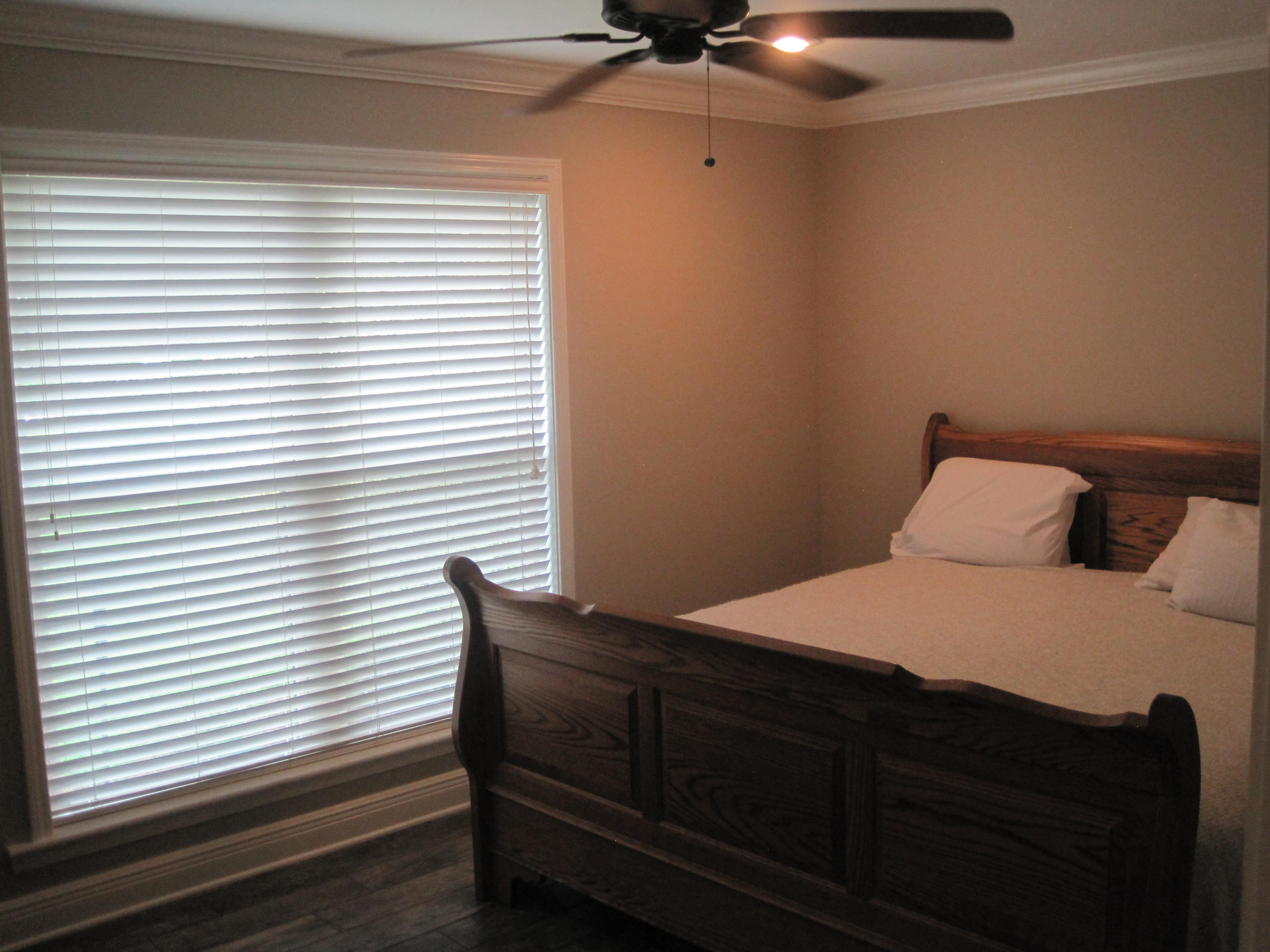 COUNTRY CLUB ESTATES - Residential