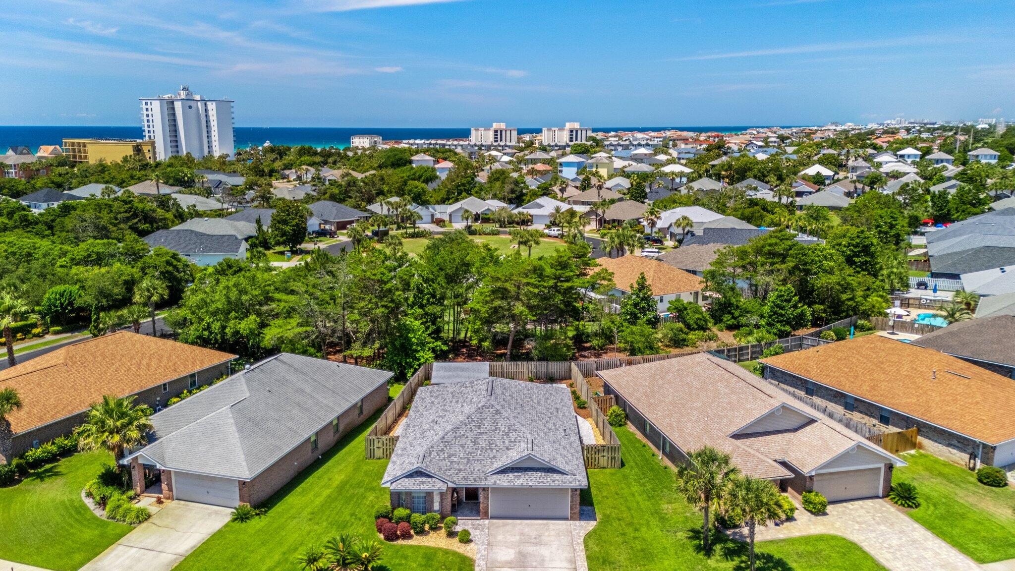 PARADISE RETREAT - Residential