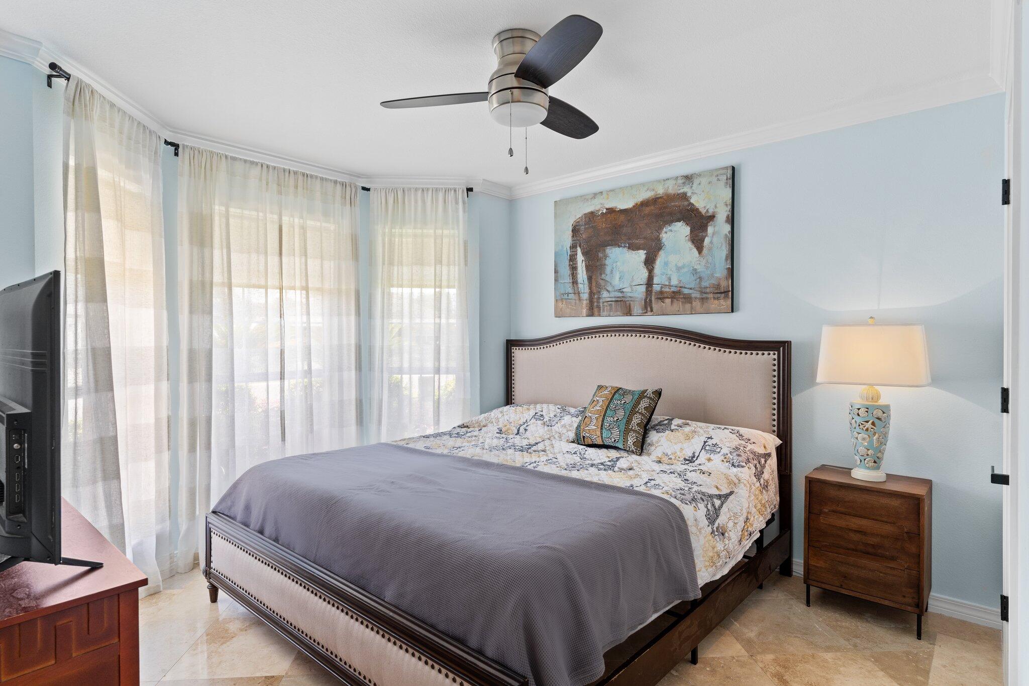 PARADISE RETREAT - Residential