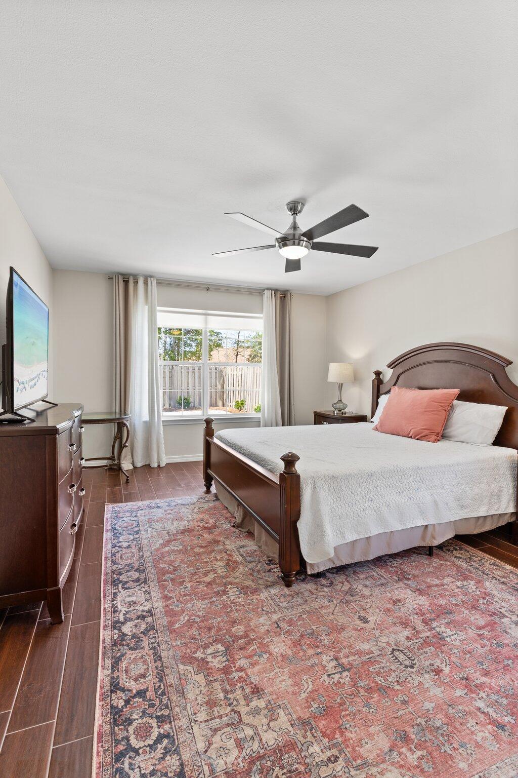 PARADISE RETREAT - Residential