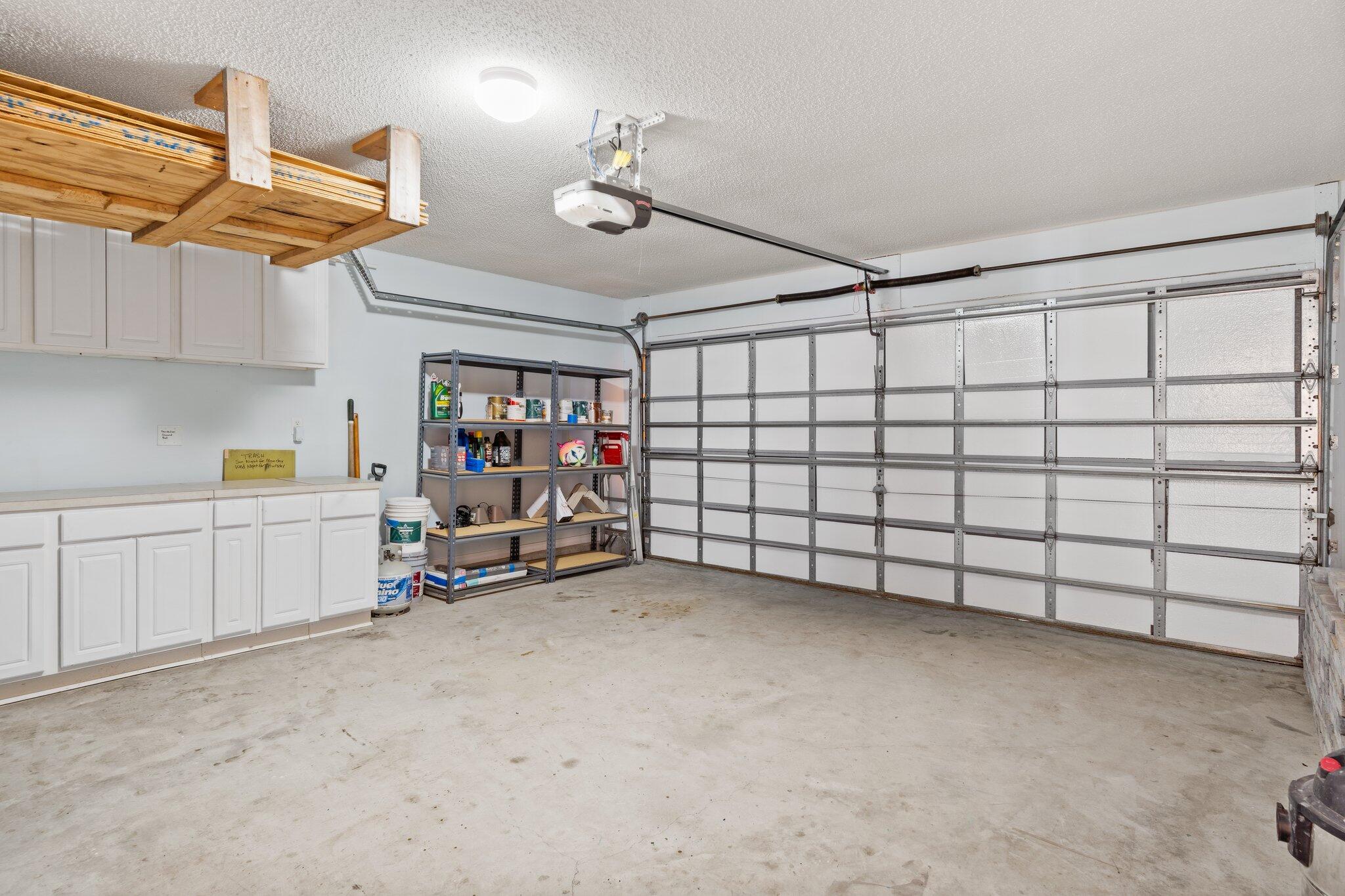 PARADISE RETREAT - Residential