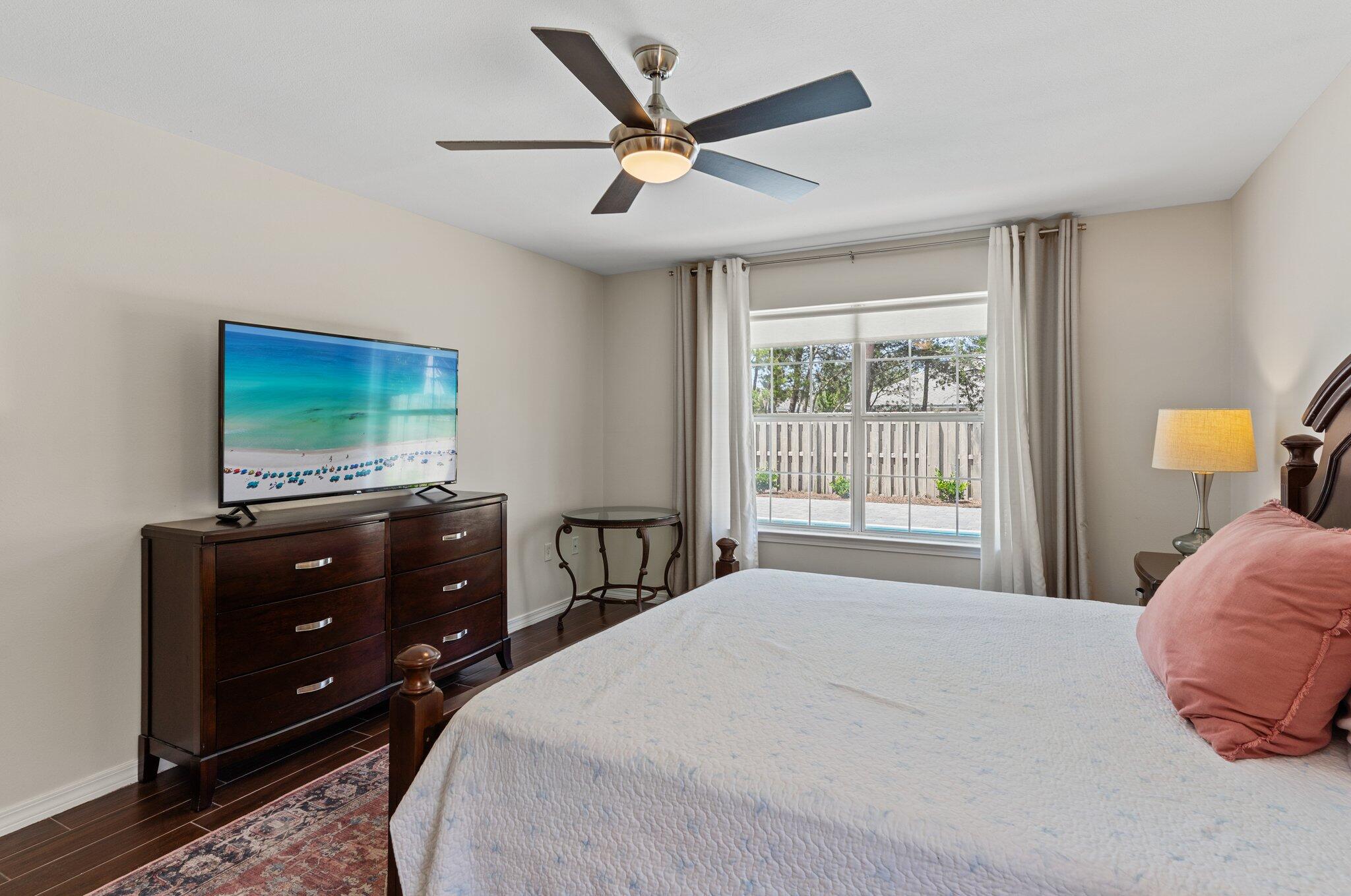 PARADISE RETREAT - Residential