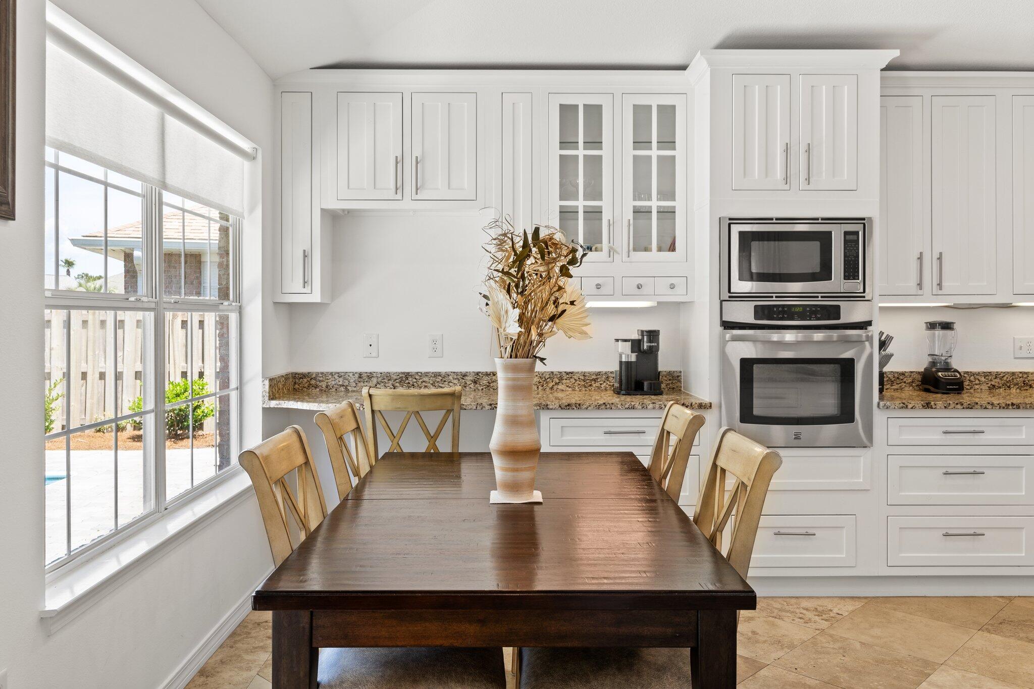 PARADISE RETREAT - Residential