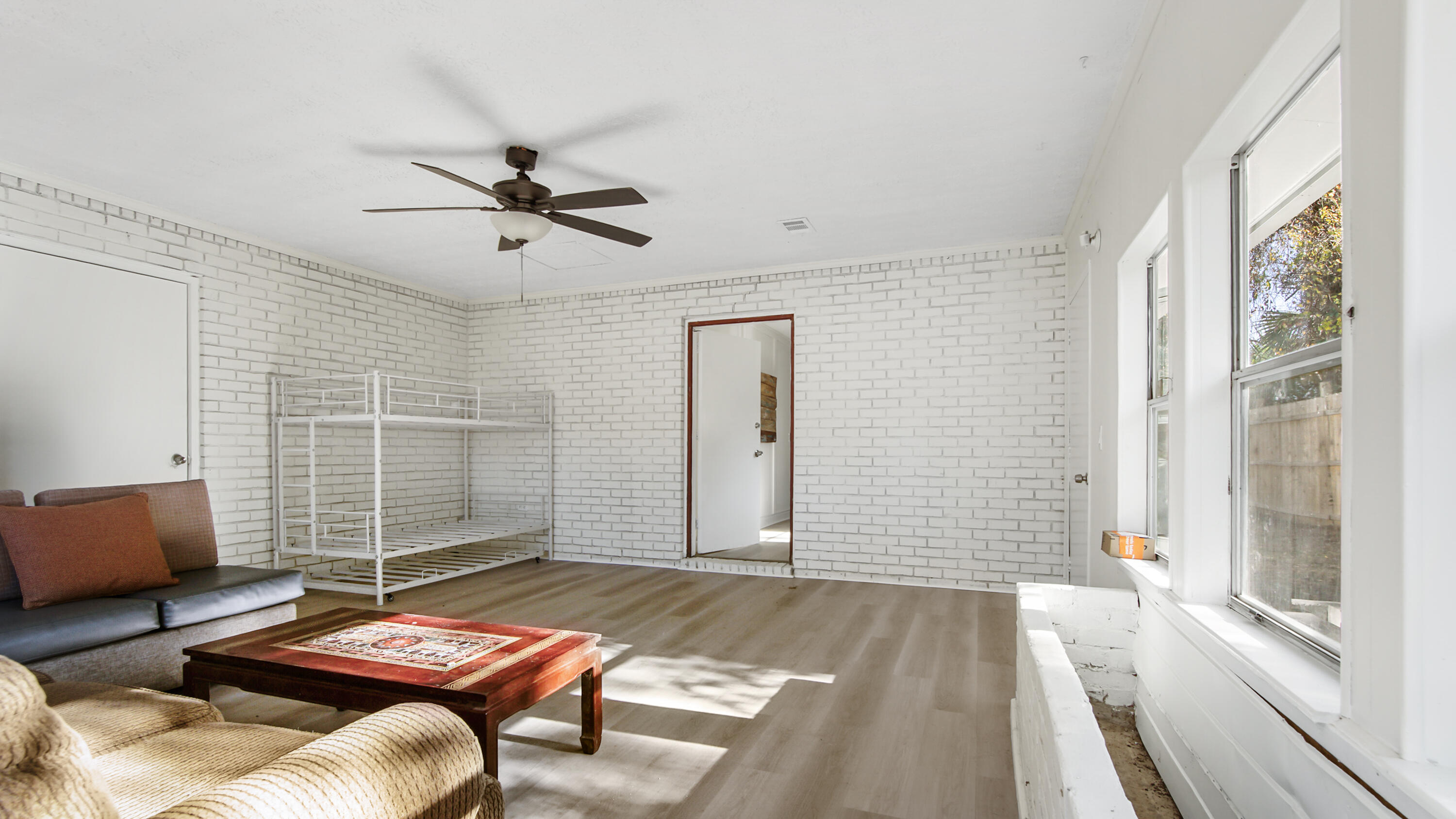 HOLIDAY BEACH UNIT 15 - Residential