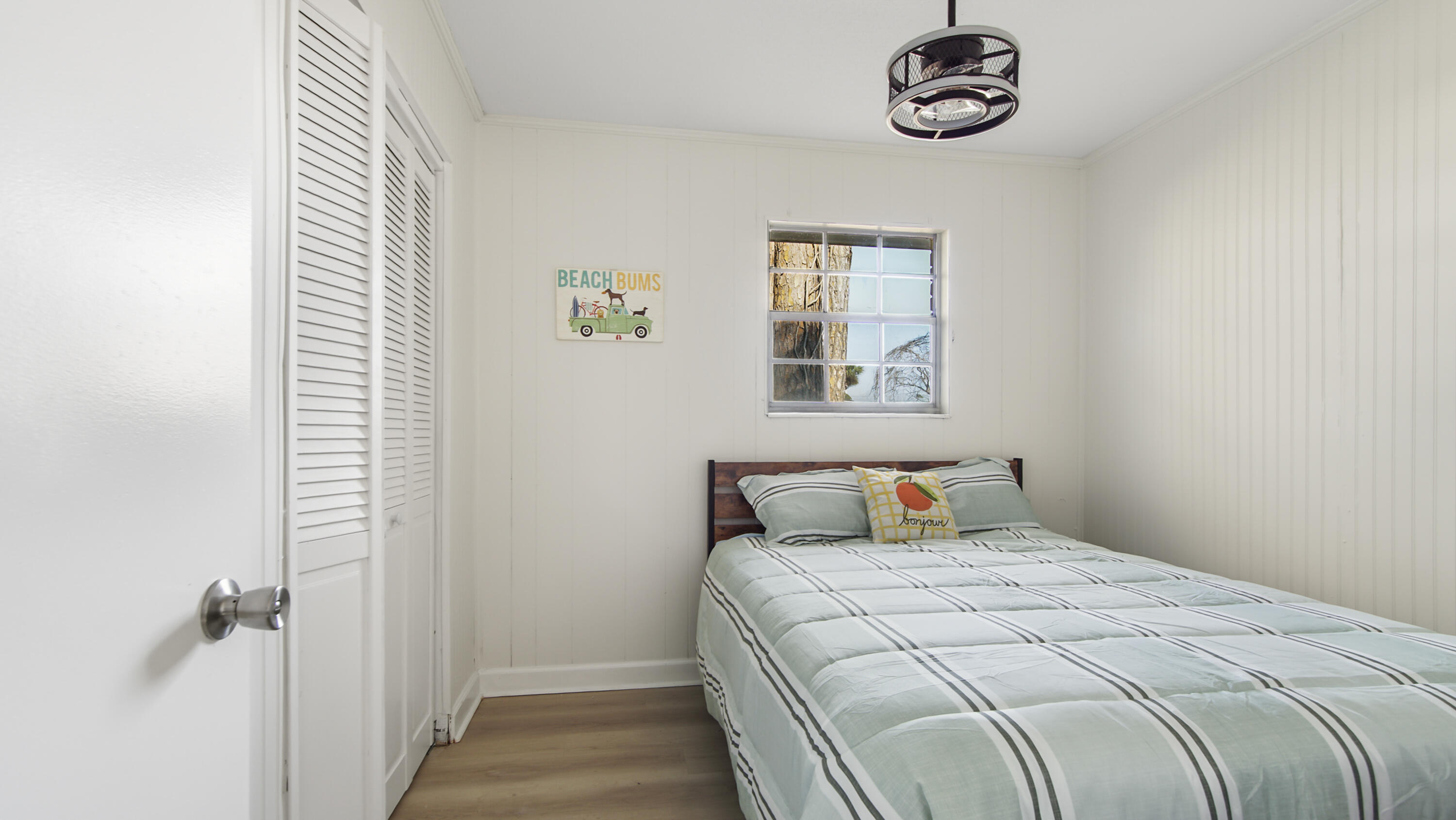 HOLIDAY BEACH UNIT 15 - Residential