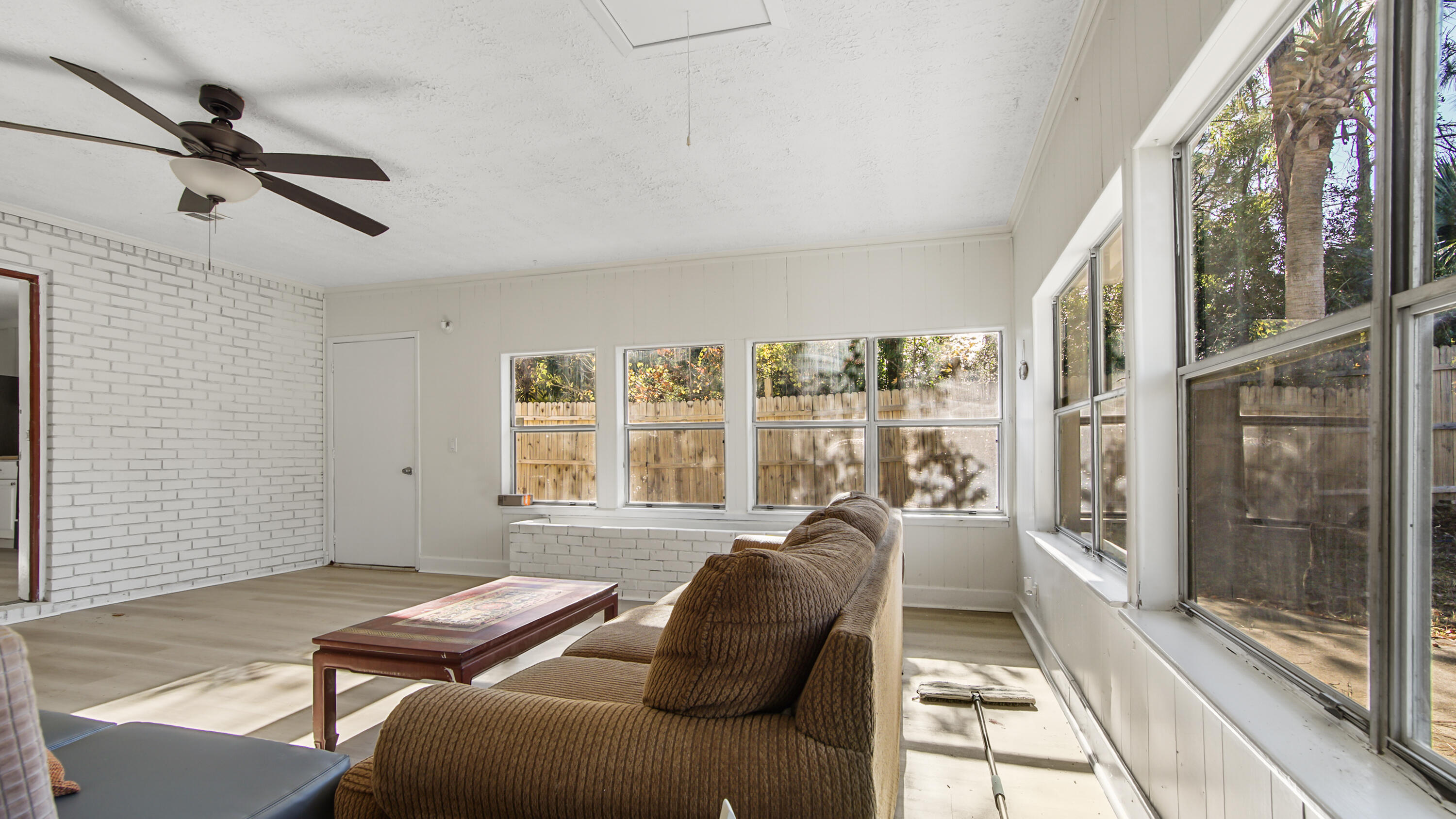 HOLIDAY BEACH UNIT 15 - Residential