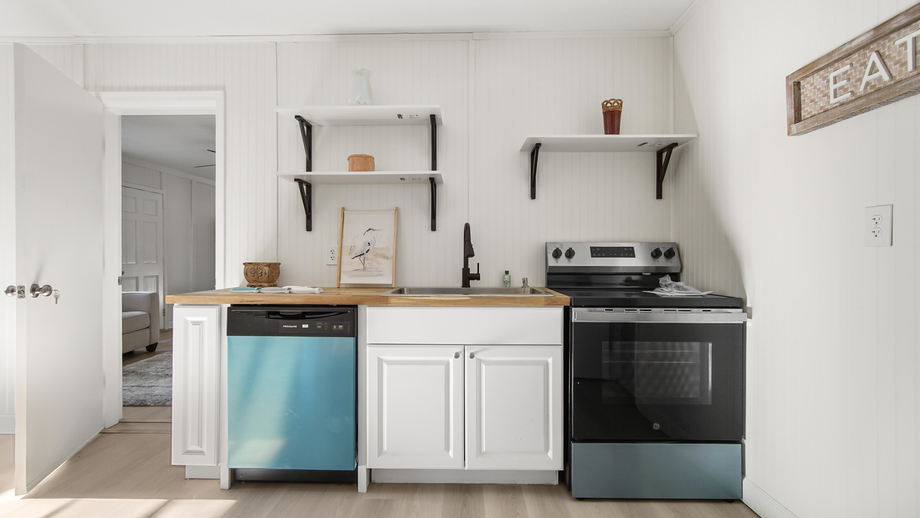 HOLIDAY BEACH UNIT 15 - Residential