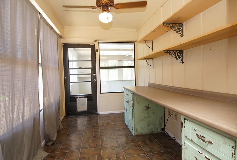 MARY ESTHER MANOR 1ST ADDN - Residential