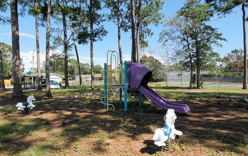 MARY ESTHER MANOR 1ST ADDN - Residential