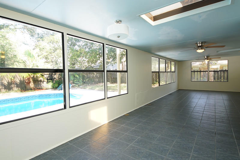 MARY ESTHER MANOR 1ST ADDN - Residential