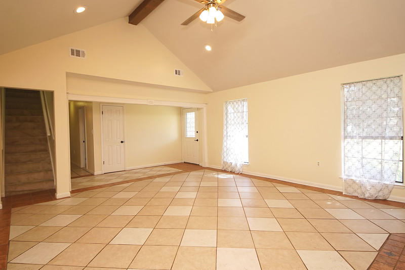 MARY ESTHER MANOR 1ST ADDN - Residential