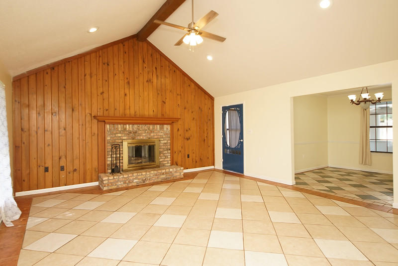 MARY ESTHER MANOR 1ST ADDN - Residential