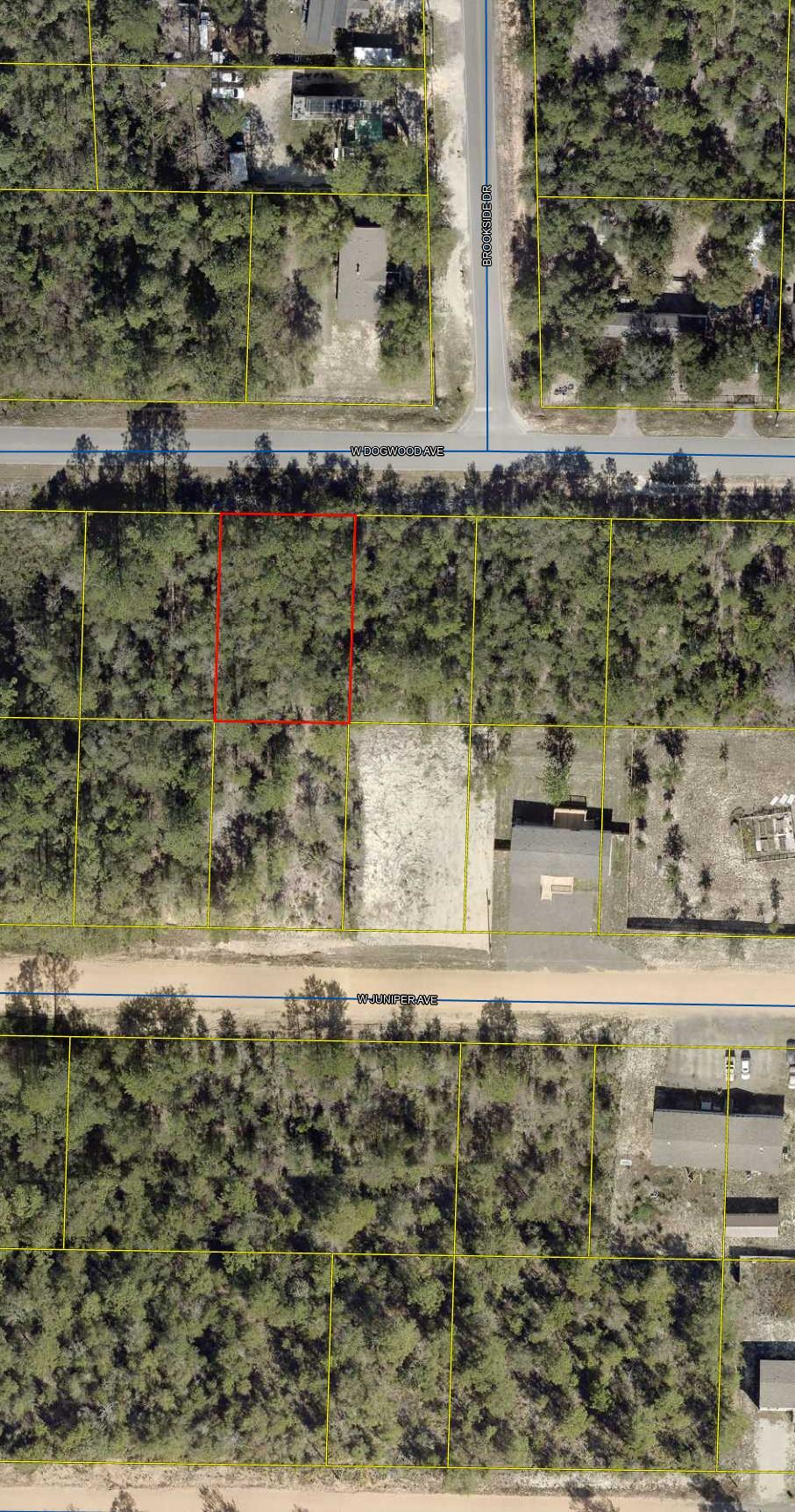 .23 acre lot in Oakwood Hills, an area which is currently being developed and growing. Numerous distribution centers under development, such as Amazon.   Zoning is Rural Residential / Low Density which allows Single family residential, manufactured / mobile homes, and modular homes. See photos for information PER the COUNTY GIS map for soils, flood zone , which is X, zoning, wetlands in area, and other pertinent info. Seller has a current wetland study,  topo and boundary survey available upon request. According to wetland study, Lot 10 has NO wetlands. Frontage 80ft . Set backs per county F 20 B 15 Sides 7 1/2 .  The lot is raw , no tap in fees have been paid, septic needed, public water and electric available.