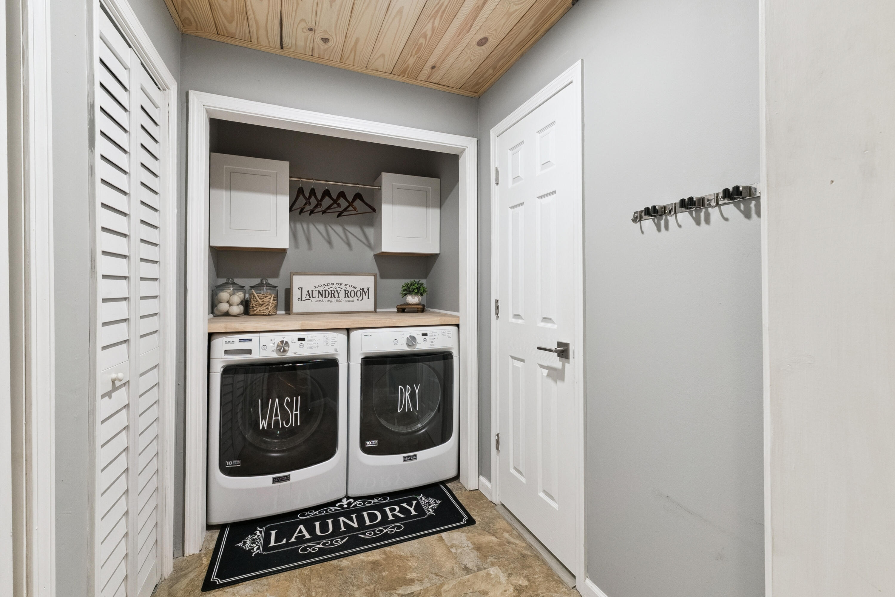 PINES 5TH ADDN - Residential