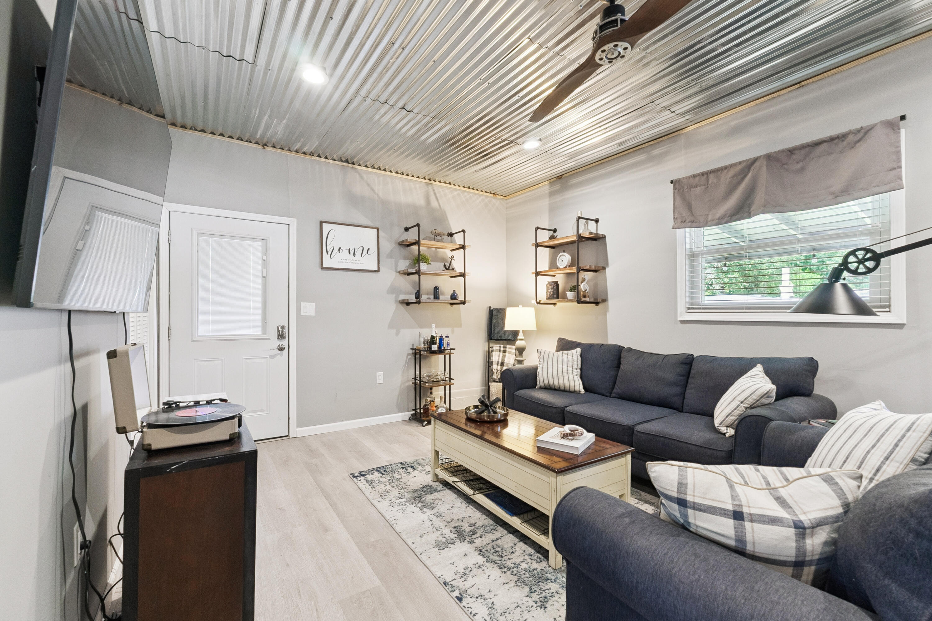 PINES 5TH ADDN - Residential