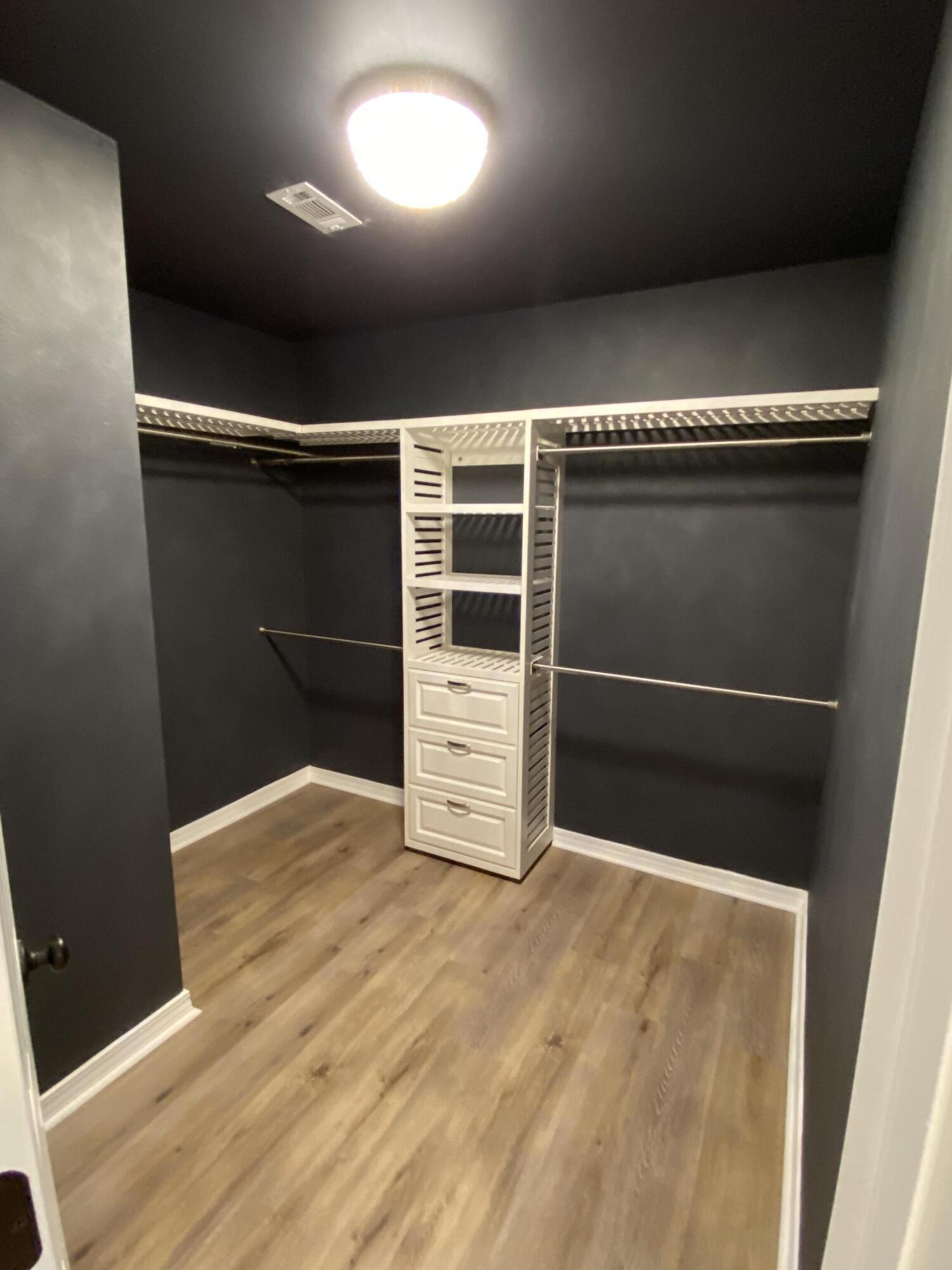 PARKER PLACE - Residential