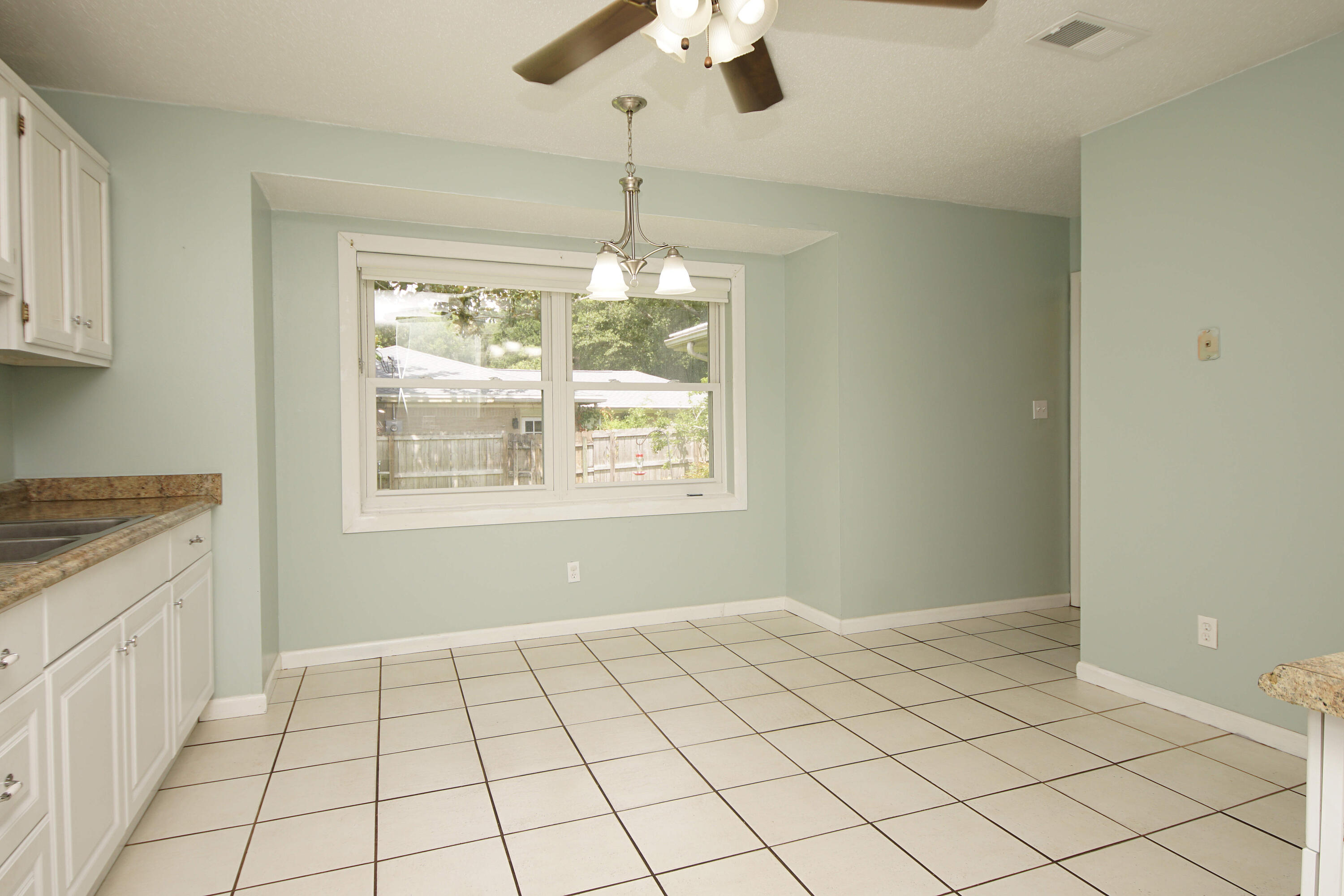 LEOTA MILLER S/D LOT 17 BLK B, Okaloosa Co. Florida, as recorded in Plat bk 4 pg 18. - Residential