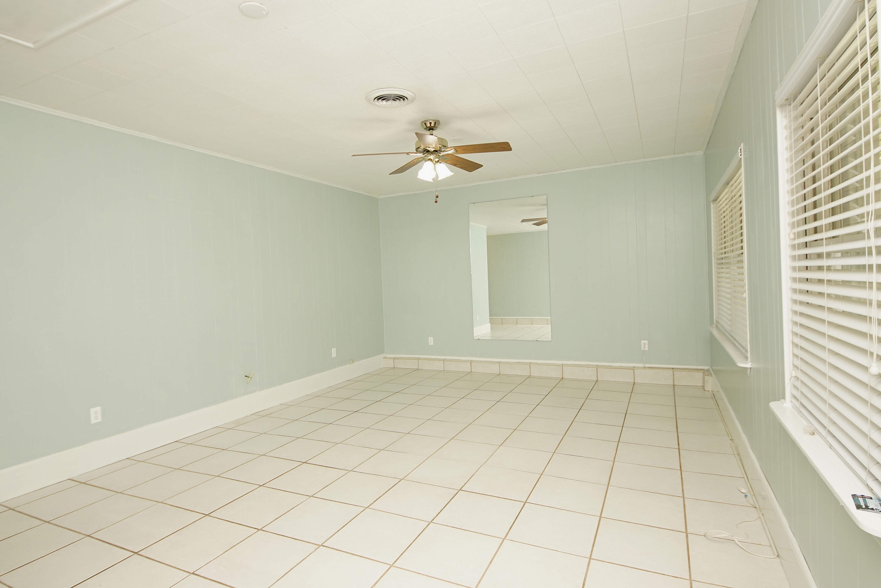 LEOTA MILLER S/D LOT 17 BLK B, Okaloosa Co. Florida, as recorded in Plat bk 4 pg 18. - Residential