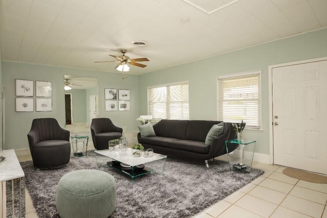 LEOTA MILLER S/D LOT 17 BLK B, Okaloosa Co. Florida, as recorded in Plat bk 4 pg 18. - Residential