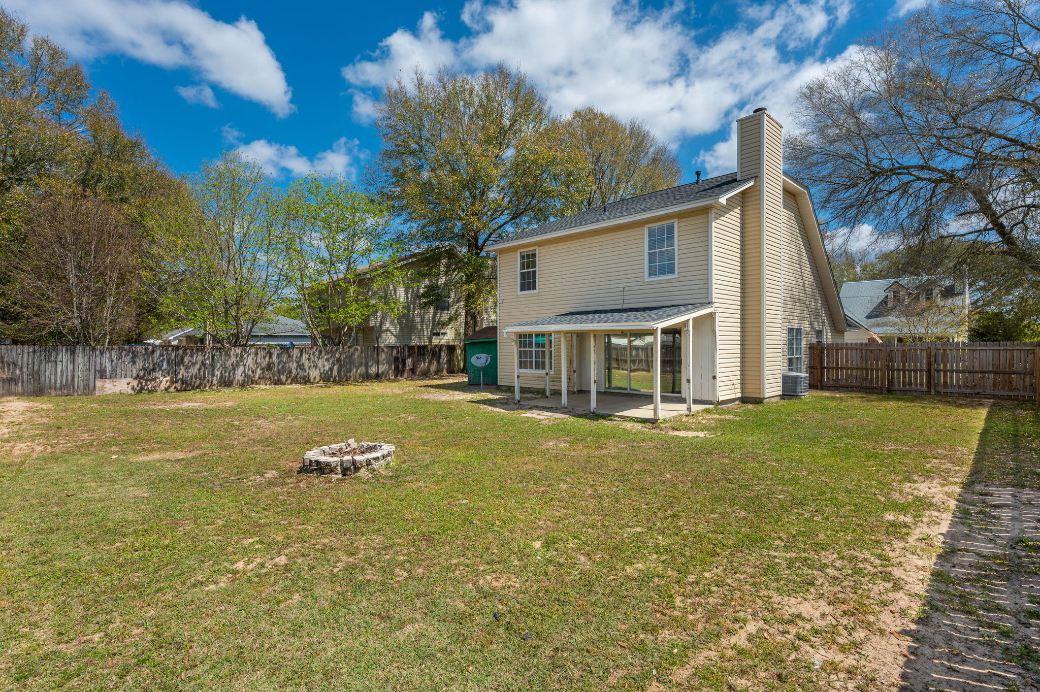 HOLLYROD PARK - Residential