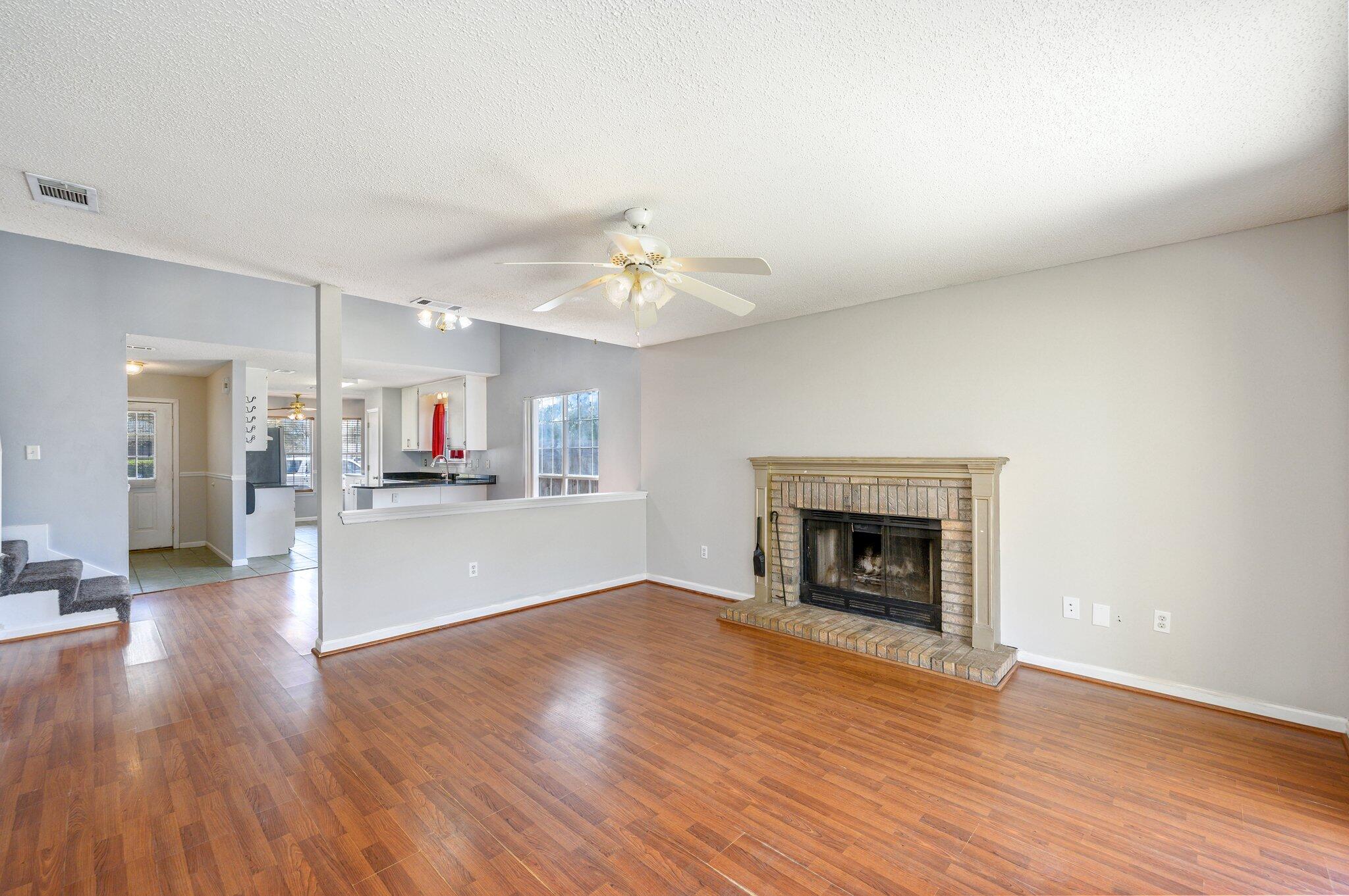 HOLLYROD PARK - Residential