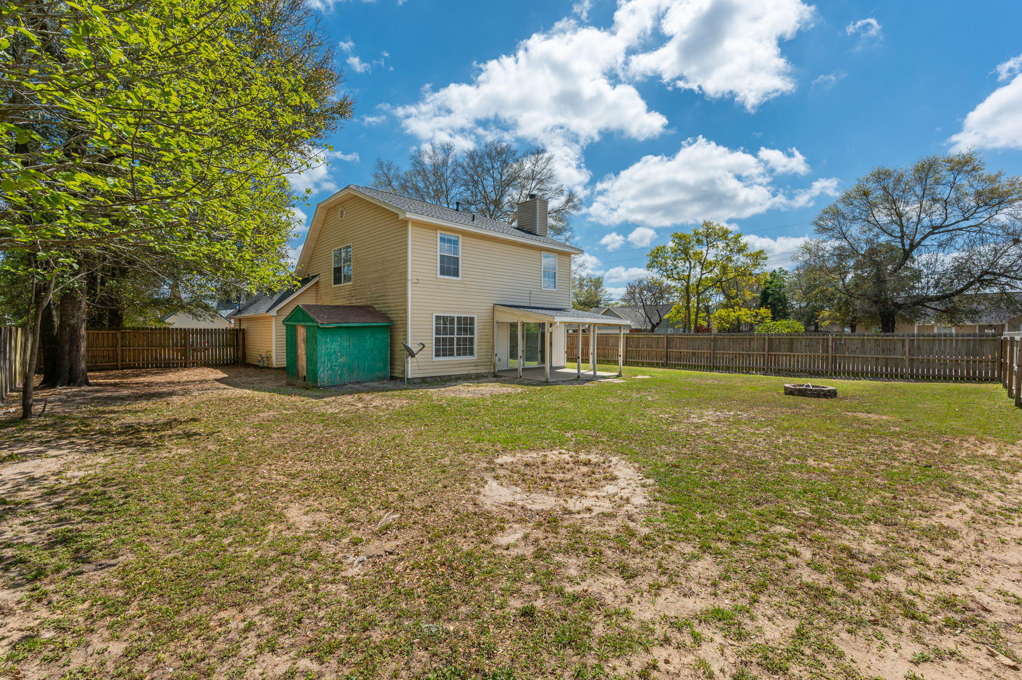 HOLLYROD PARK - Residential