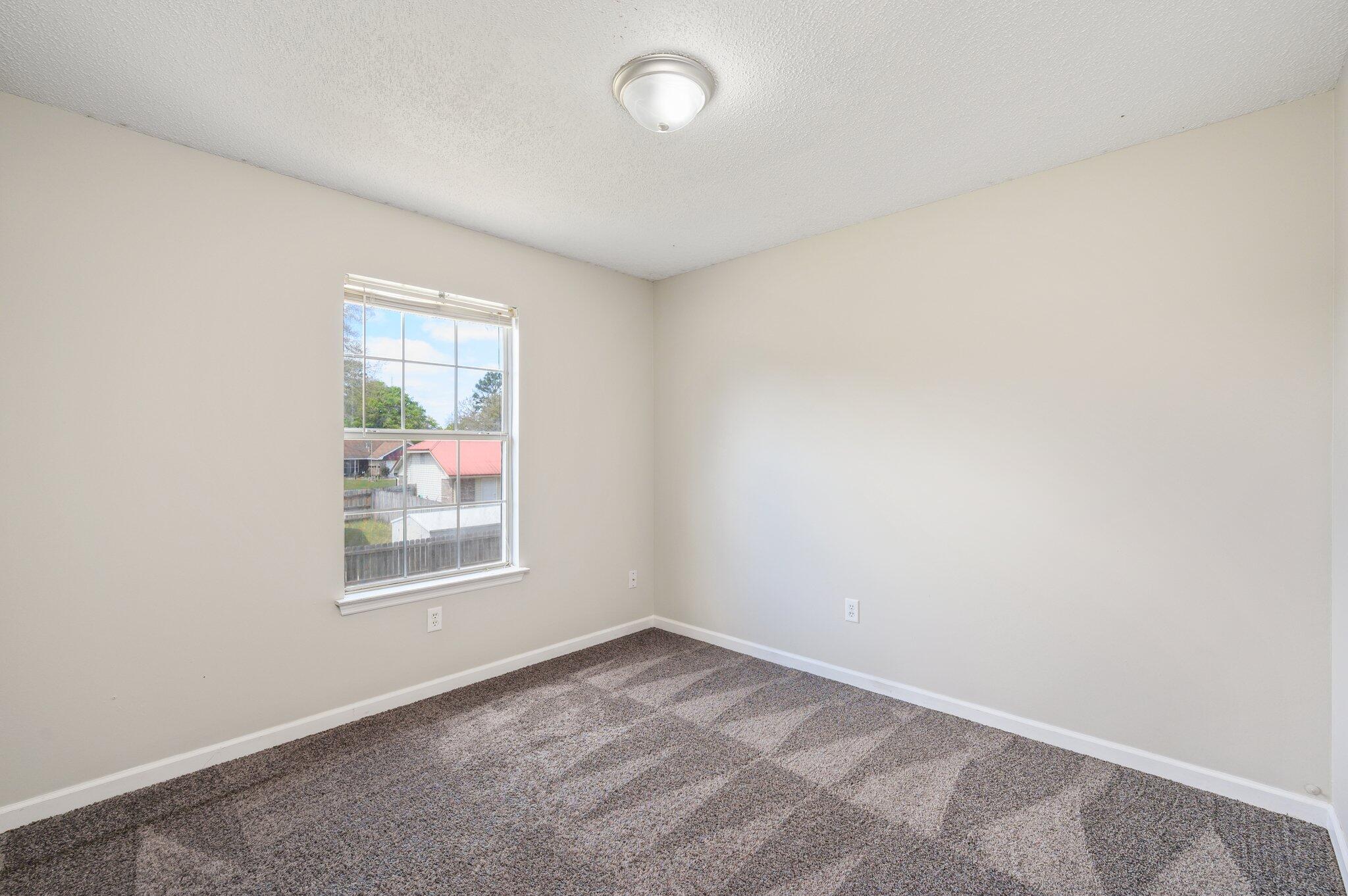 HOLLYROD PARK - Residential