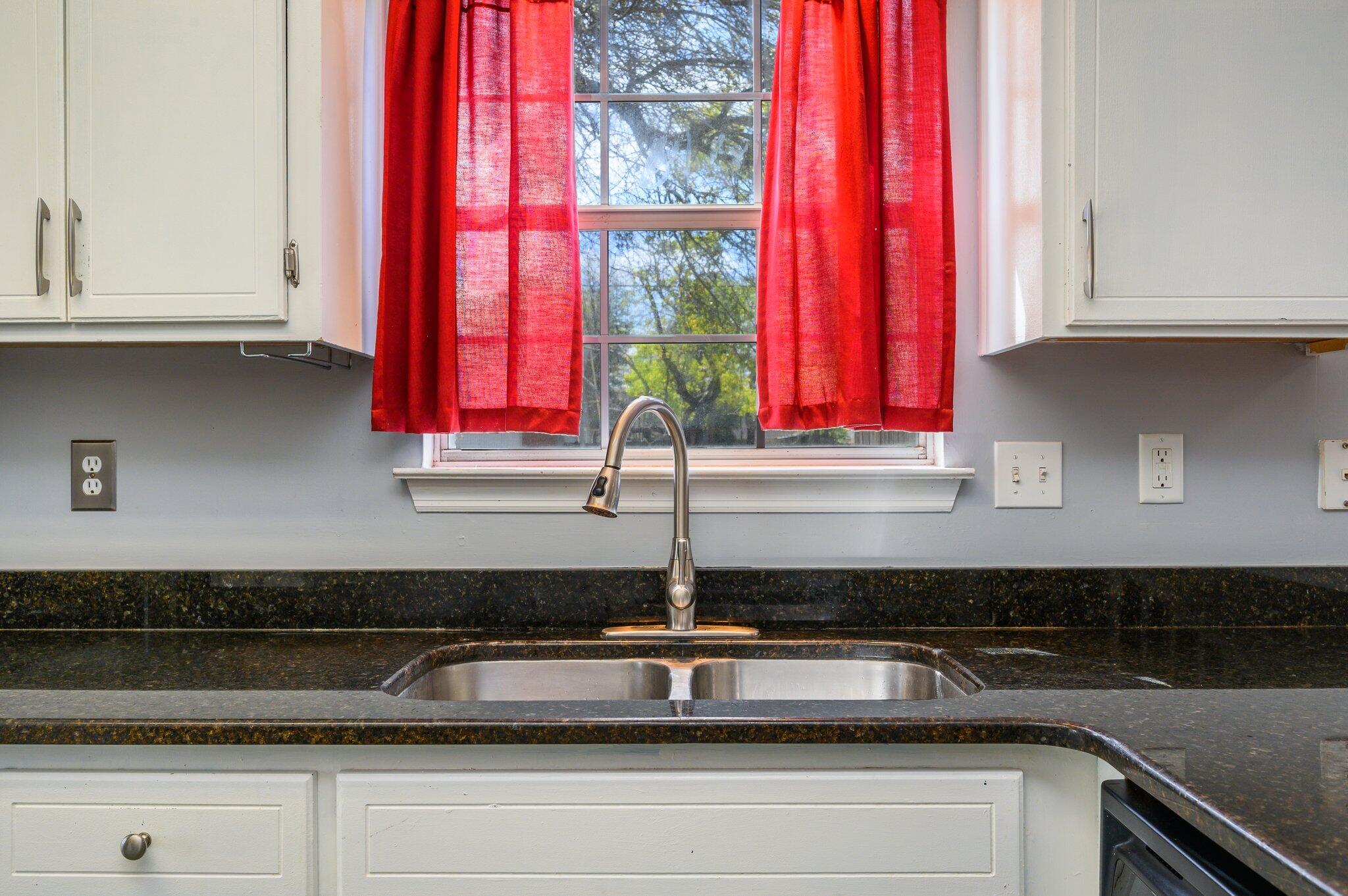 HOLLYROD PARK - Residential