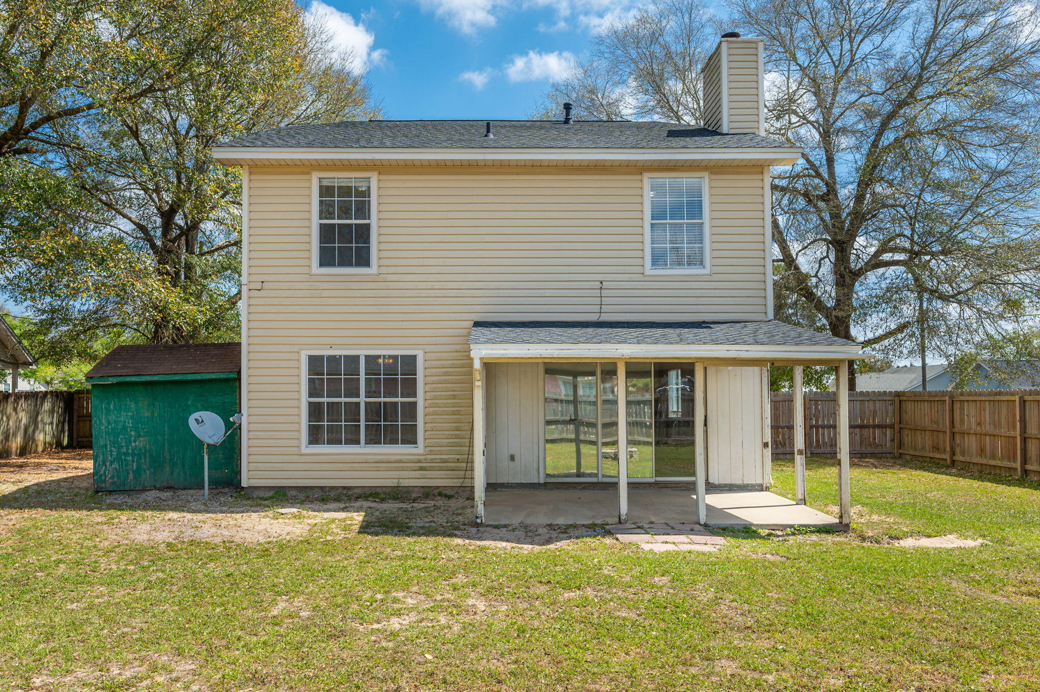 HOLLYROD PARK - Residential