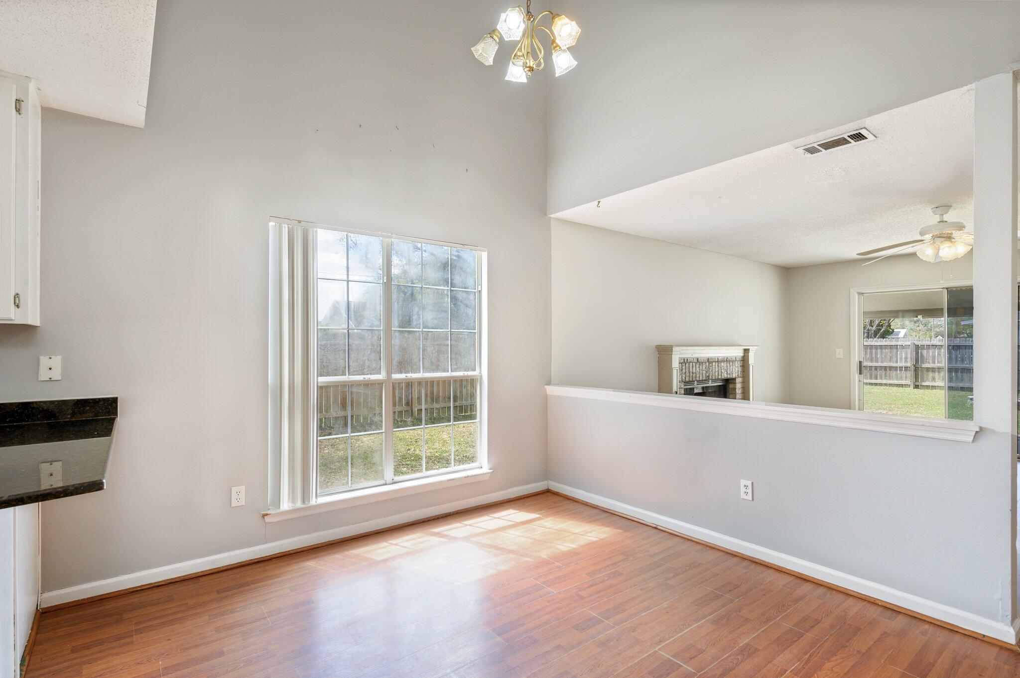 HOLLYROD PARK - Residential