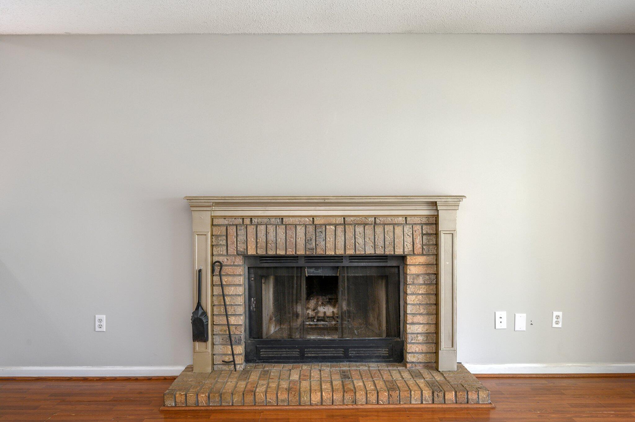 HOLLYROD PARK - Residential