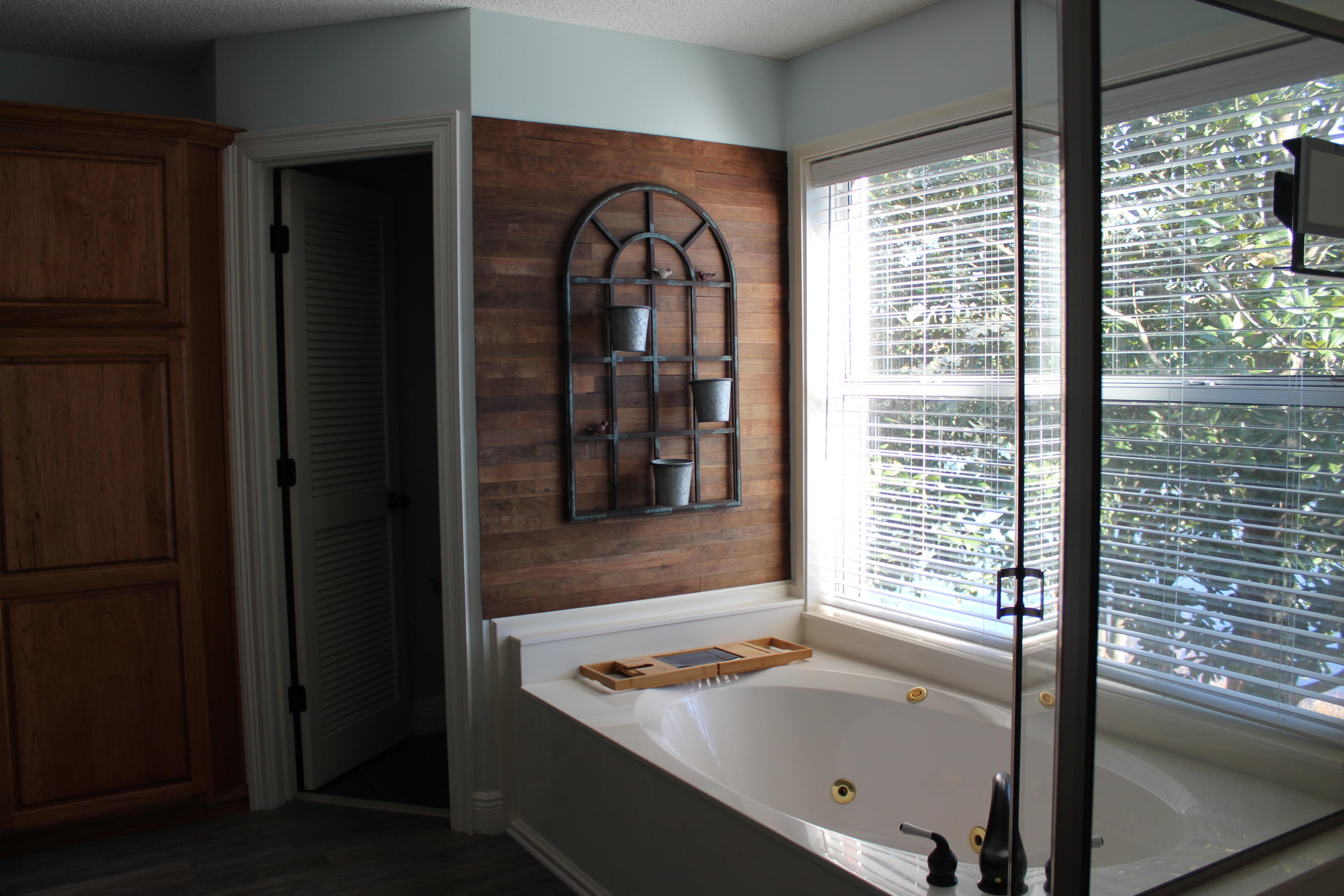 LAKE HOLLEY ESTATES - Residential