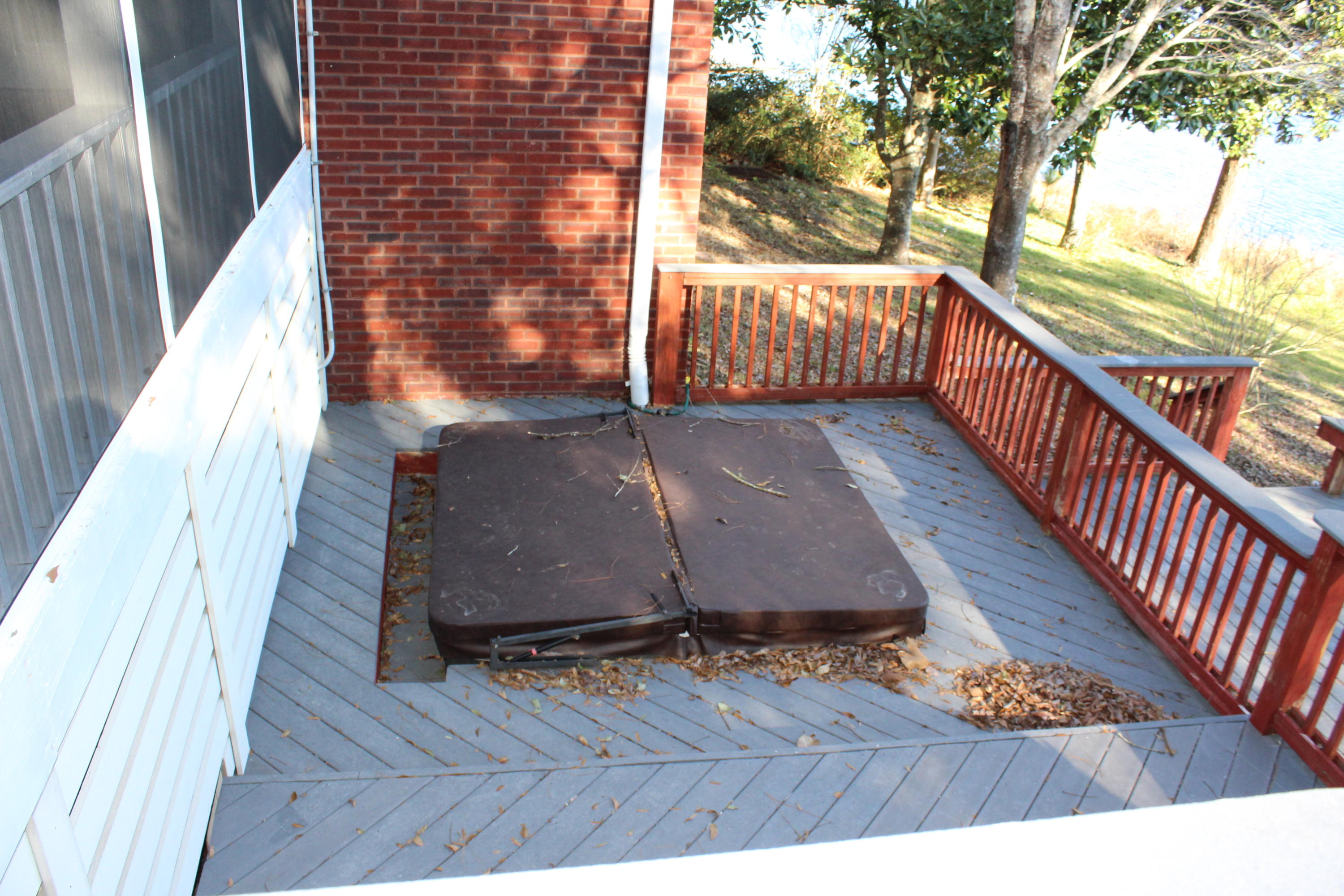 LAKE HOLLEY ESTATES - Residential