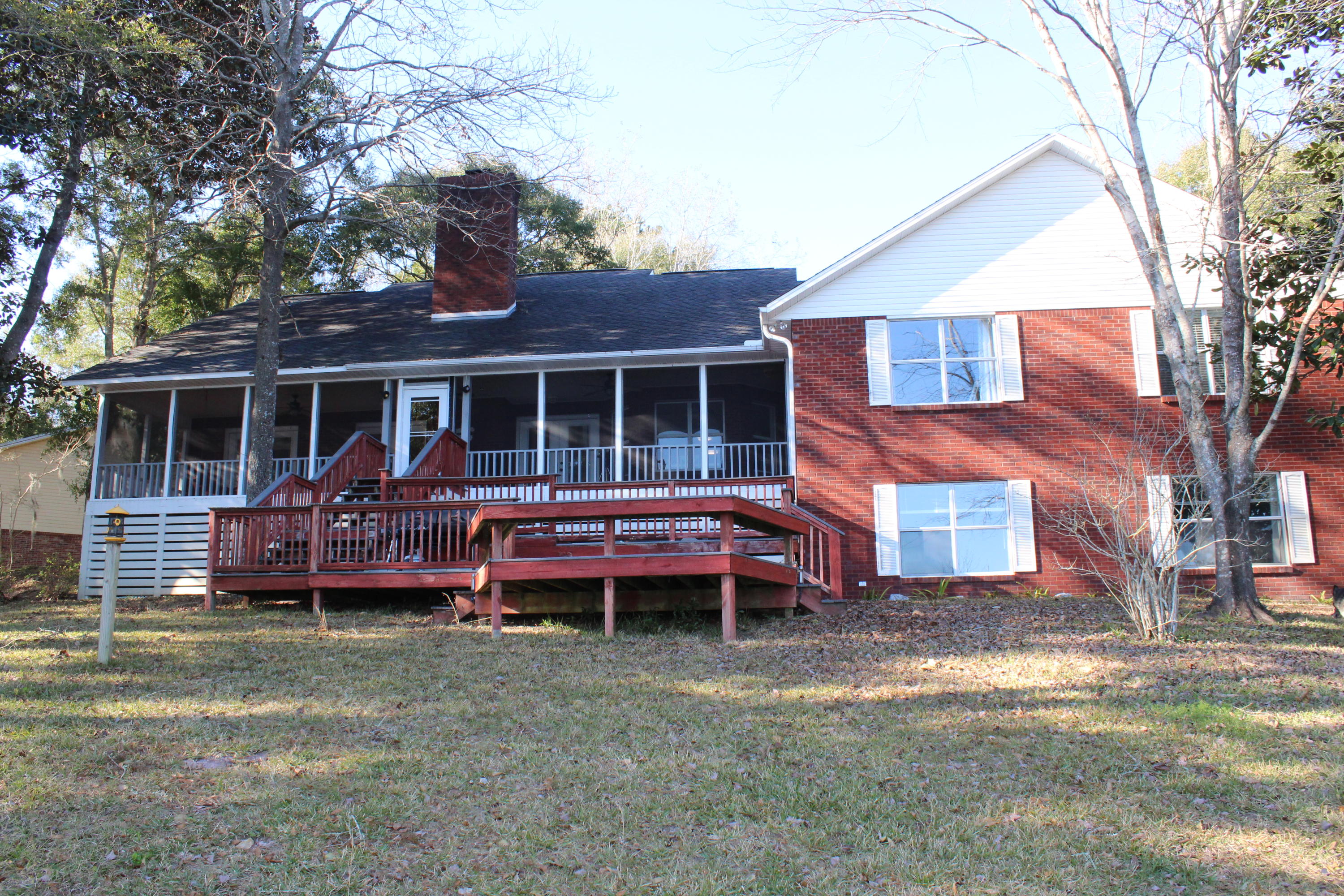 LAKE HOLLEY ESTATES - Residential