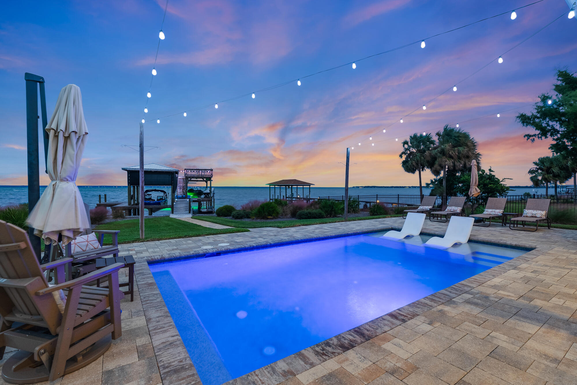 FLAMINGO BEACH - Residential