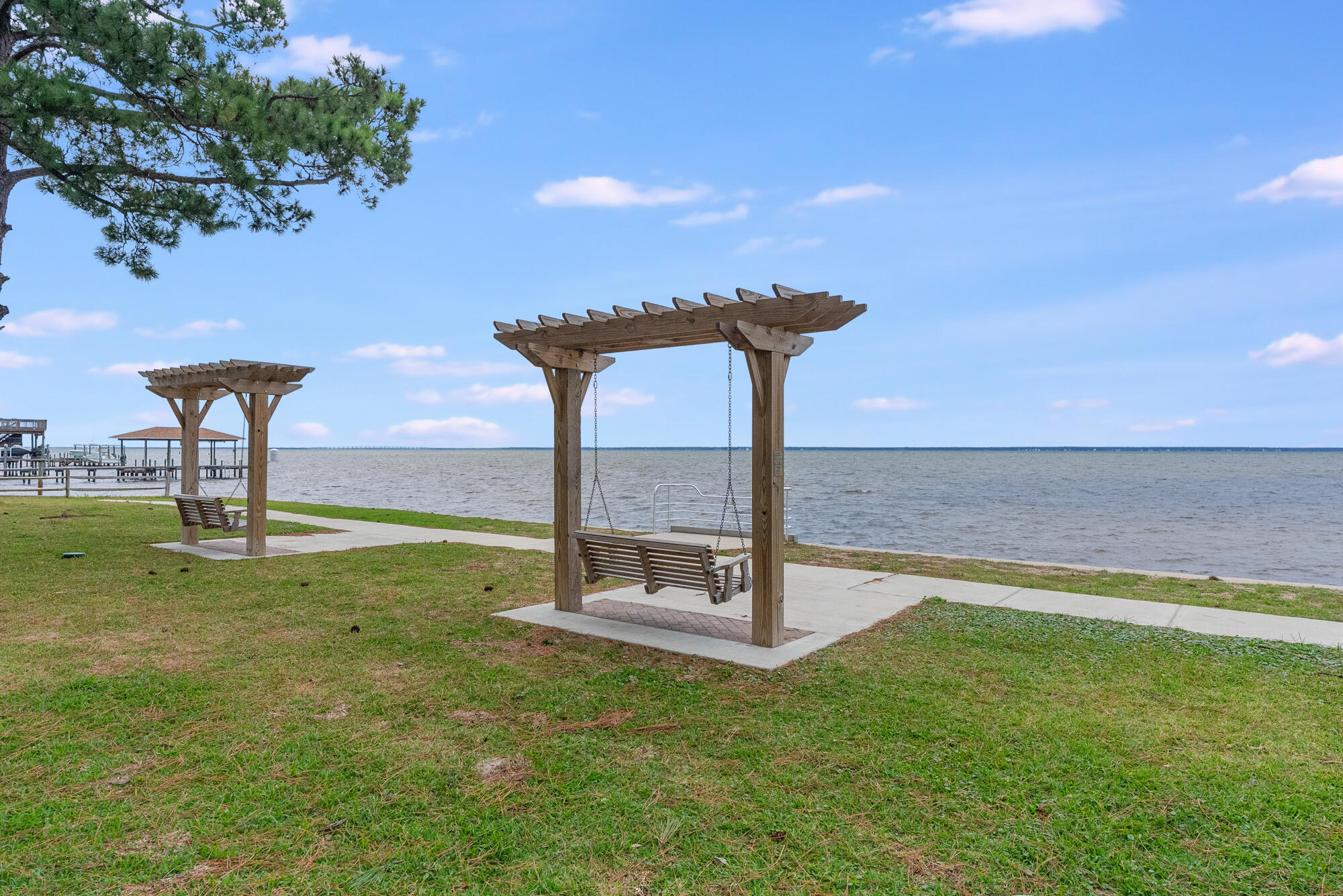 FLAMINGO BEACH - Residential