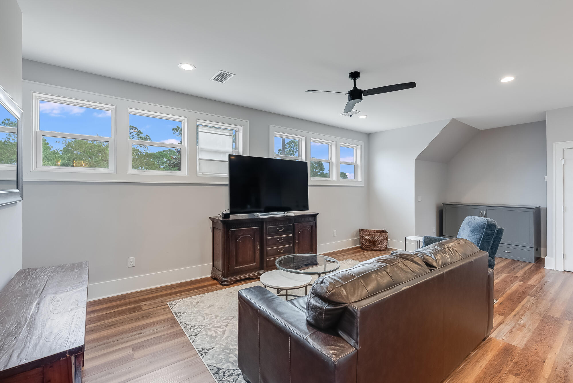 FLAMINGO BEACH - Residential