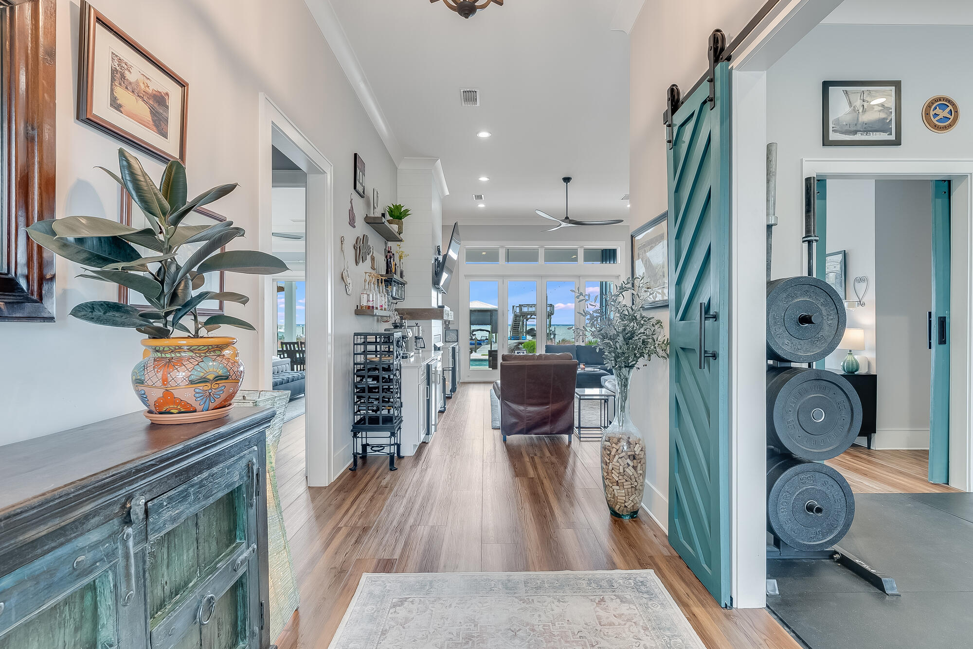 FLAMINGO BEACH - Residential