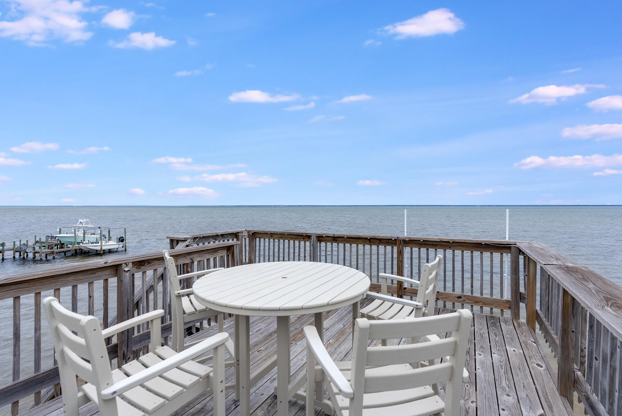 FLAMINGO BEACH - Residential