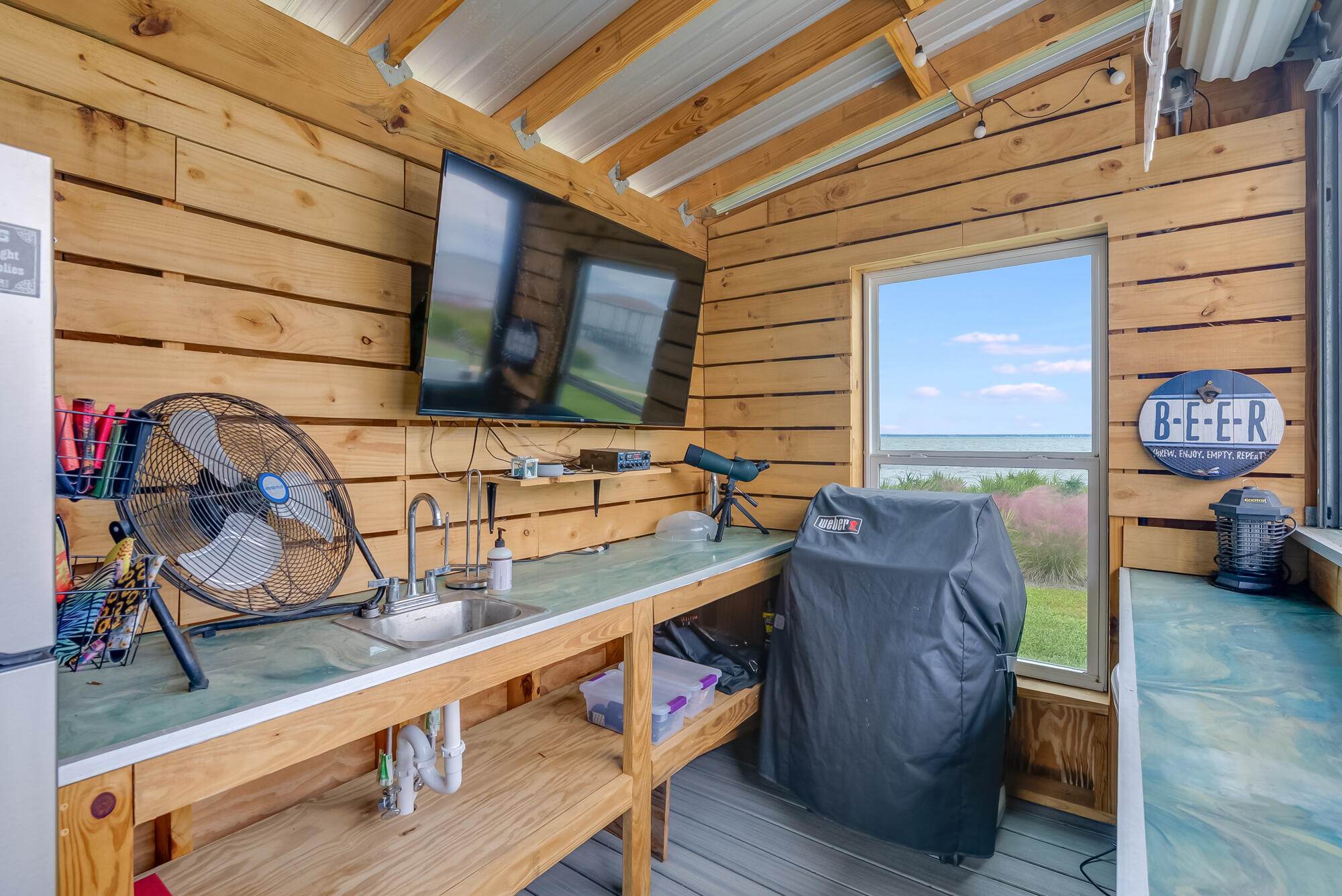 FLAMINGO BEACH - Residential