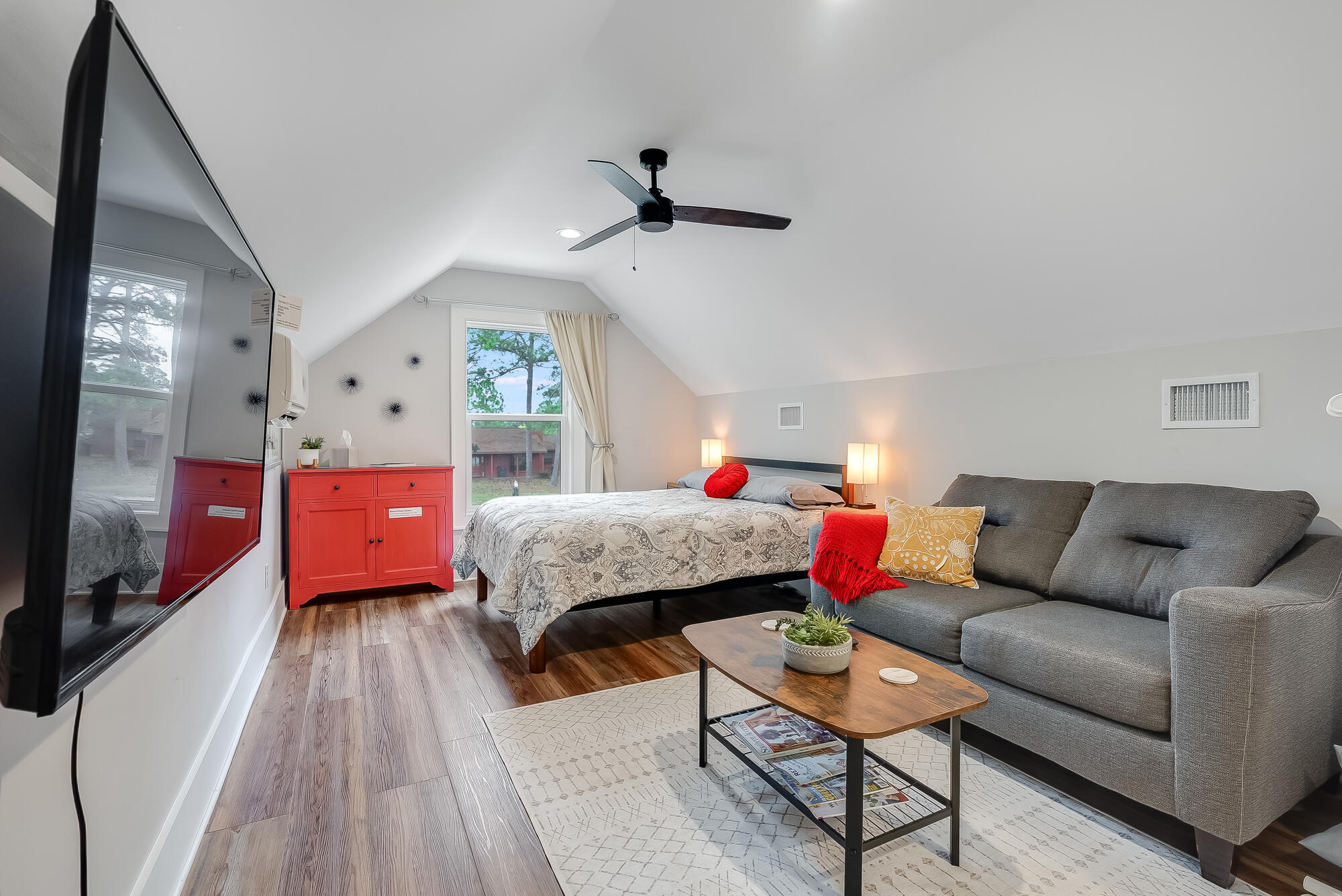 FLAMINGO BEACH - Residential