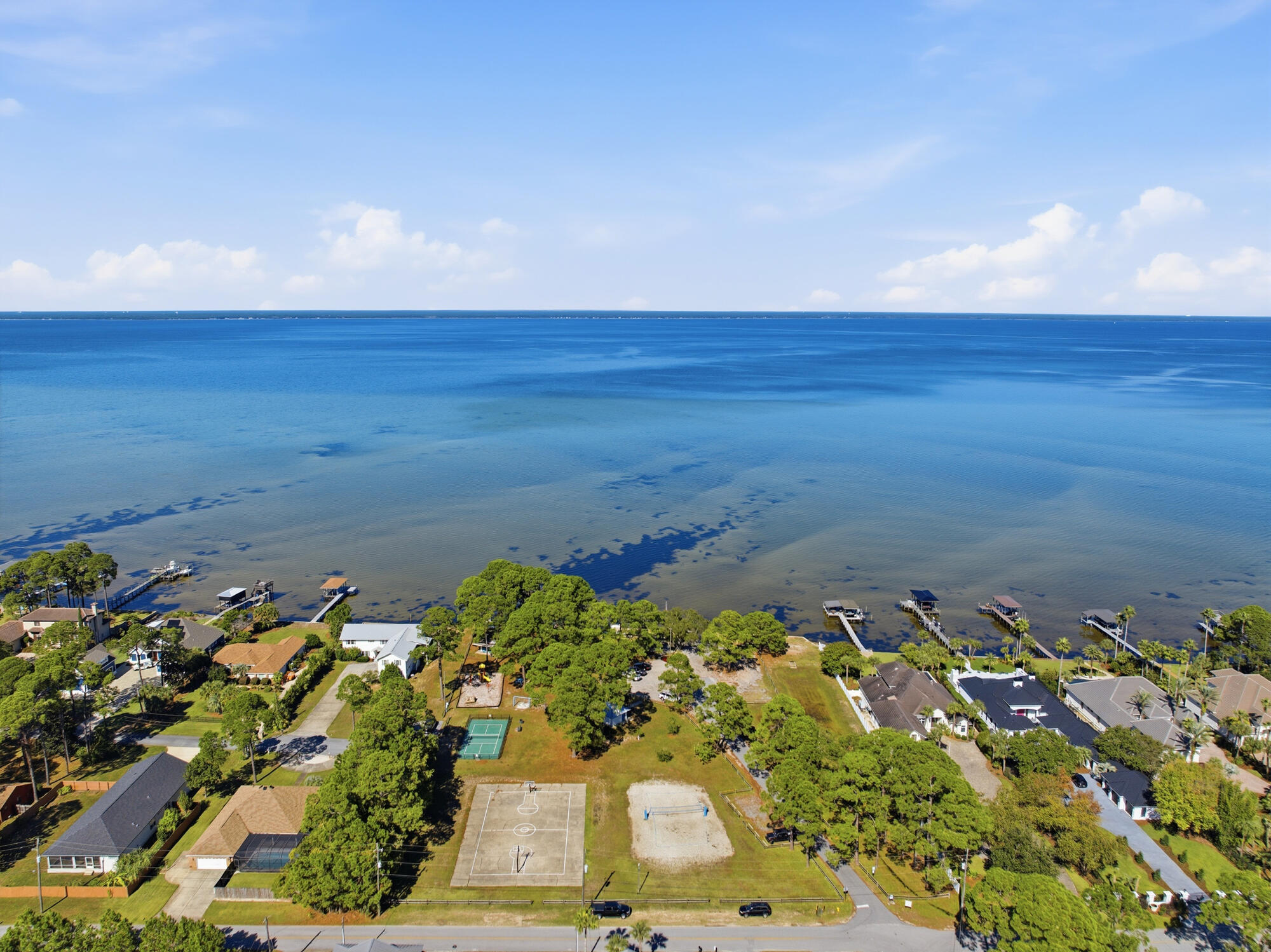 FLAMINGO BEACH - Residential