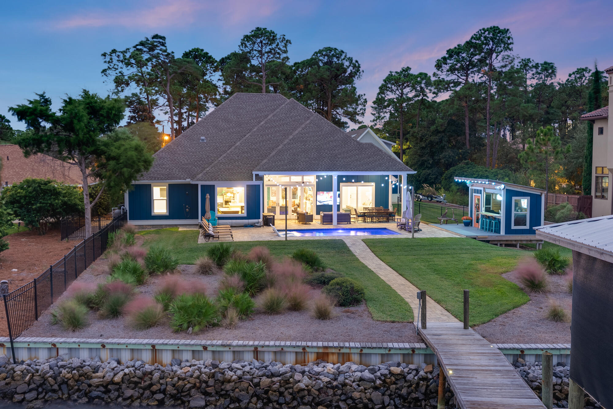 FLAMINGO BEACH - Residential