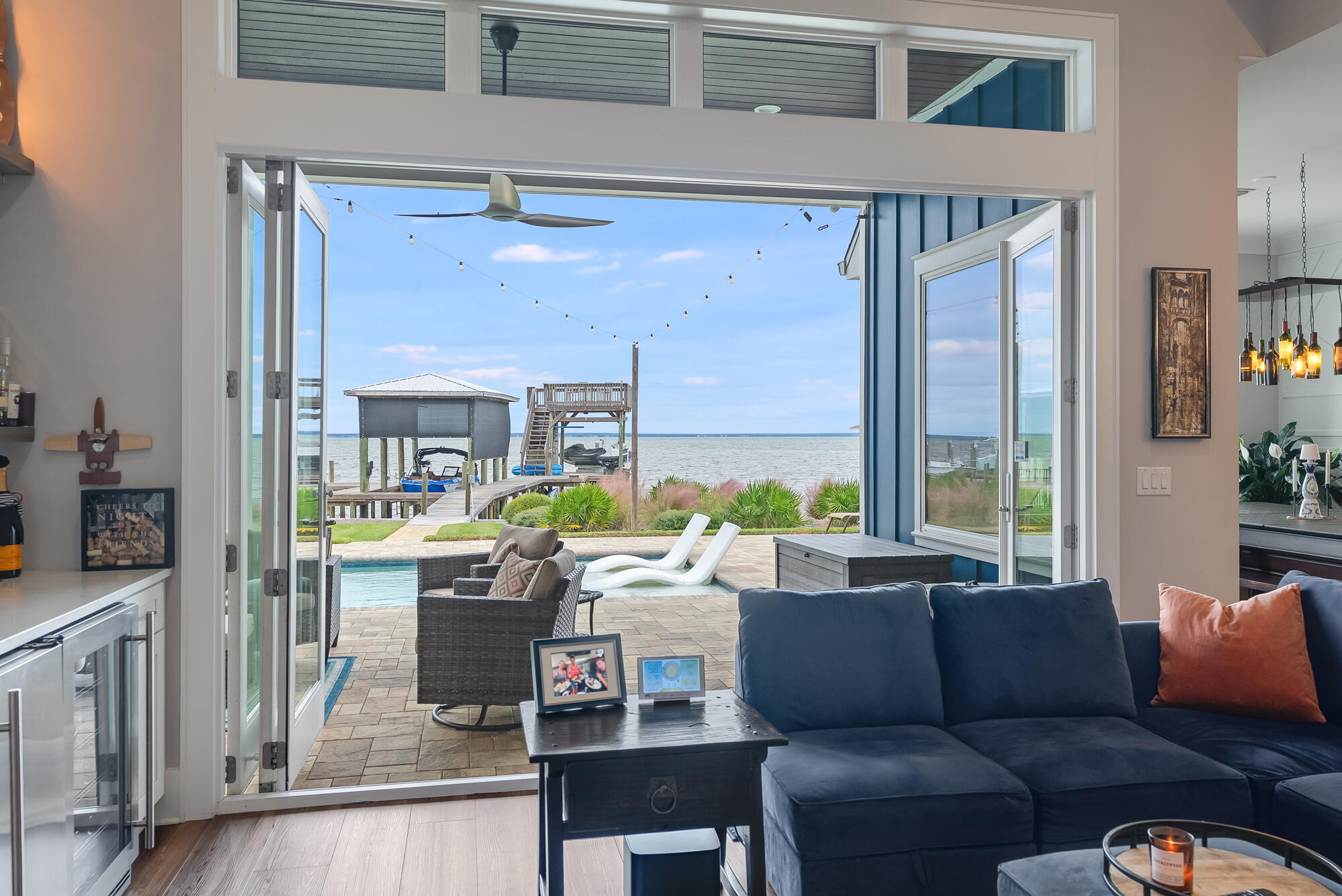 FLAMINGO BEACH - Residential