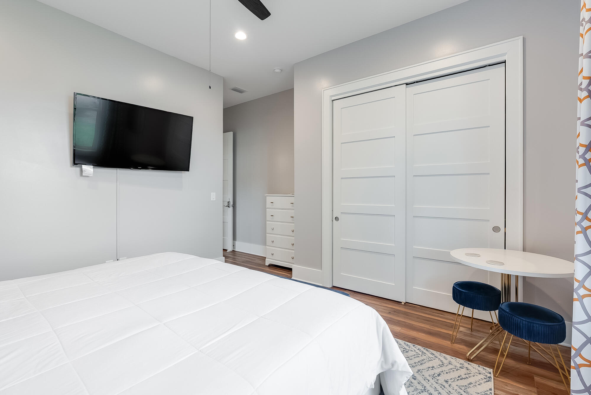 FLAMINGO BEACH - Residential