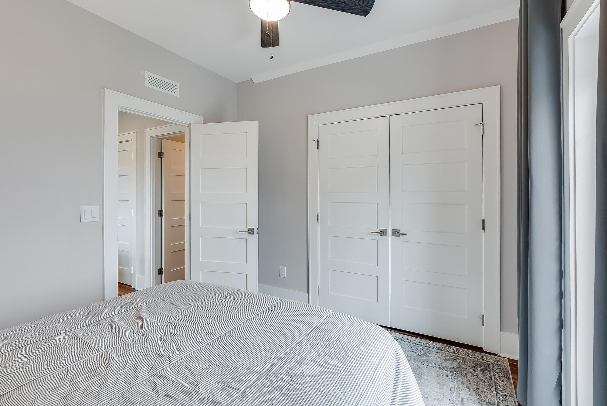 FLAMINGO BEACH - Residential