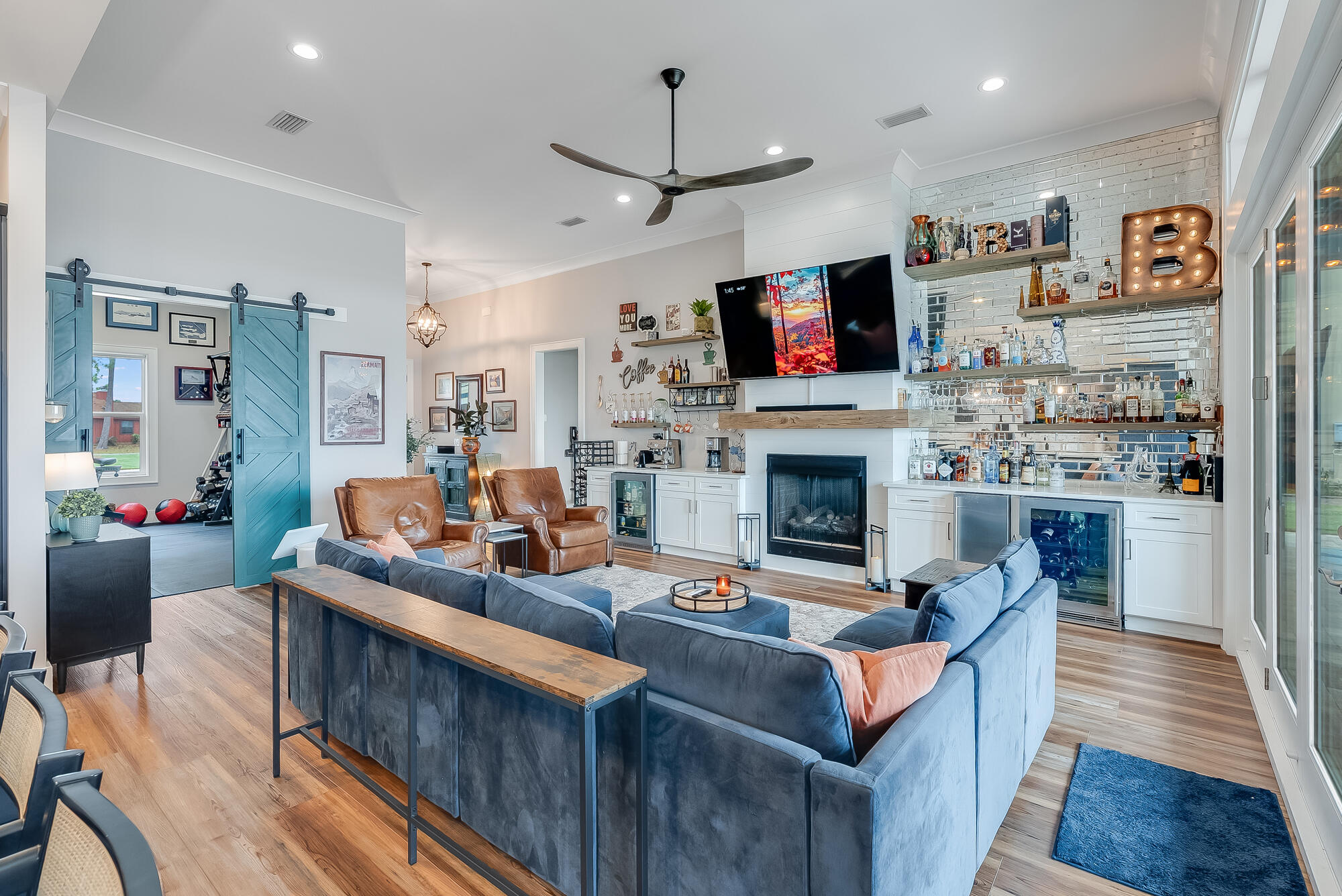 FLAMINGO BEACH - Residential