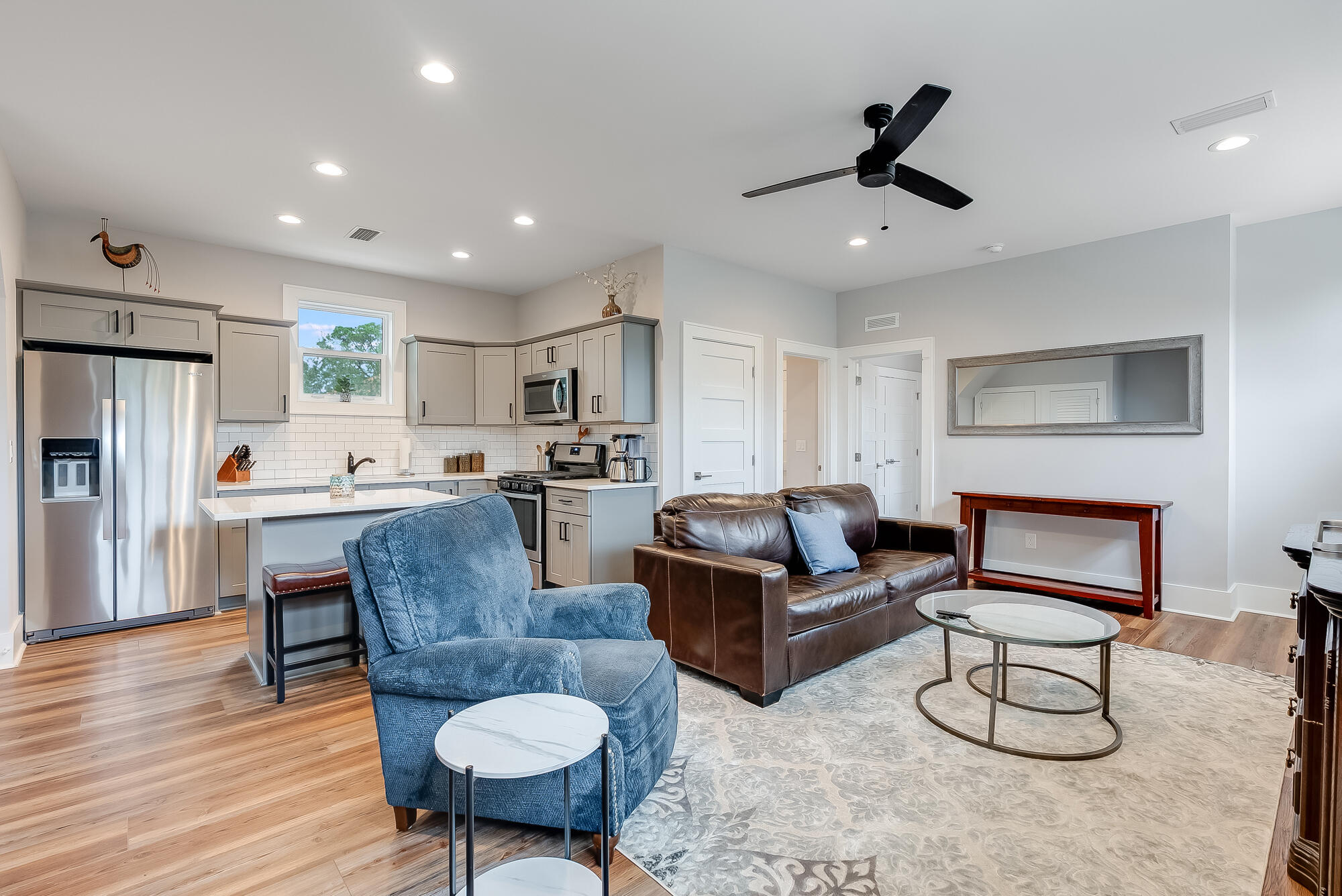 FLAMINGO BEACH - Residential