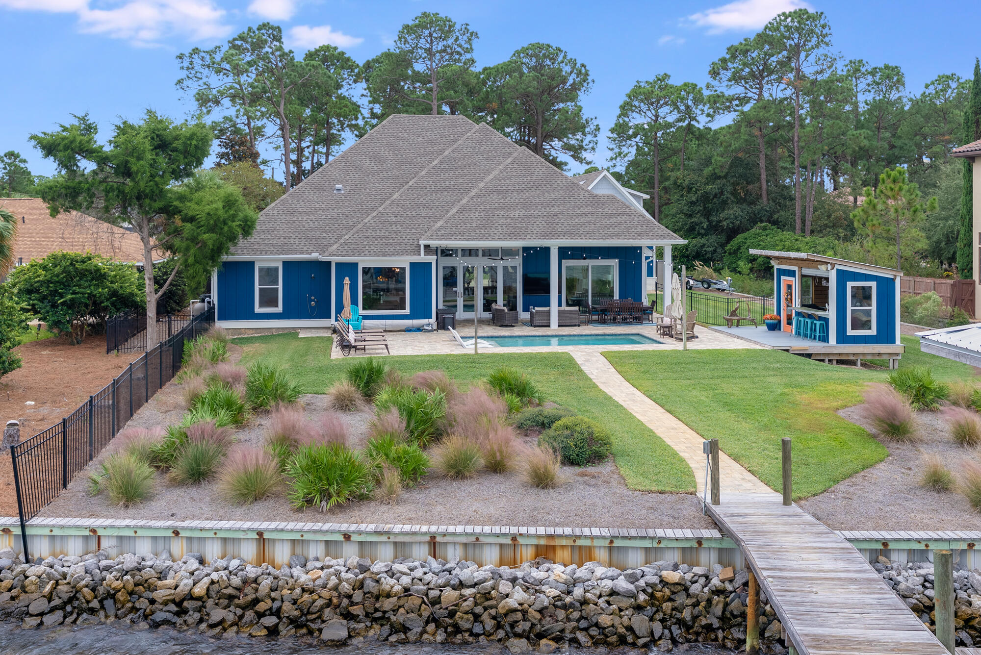 FLAMINGO BEACH - Residential